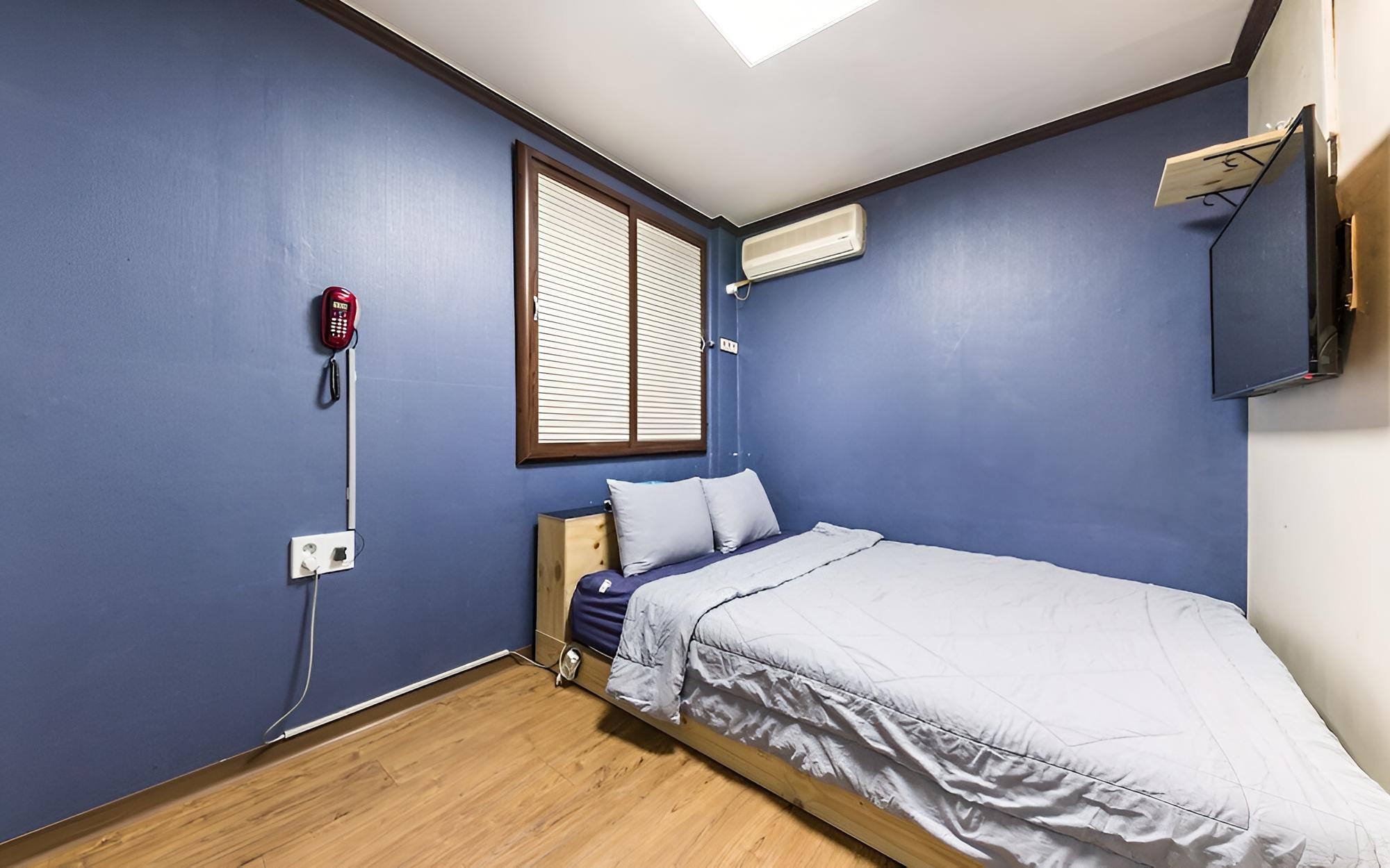Room (Standard room)