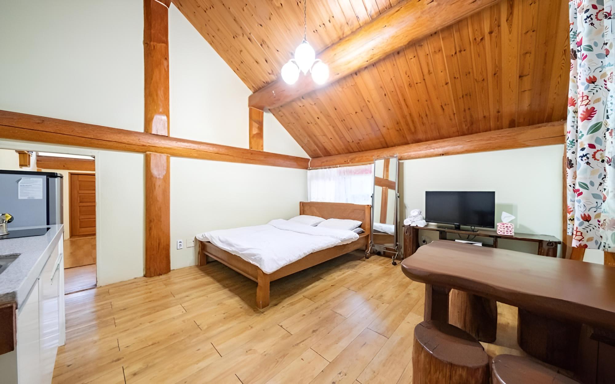 Room (Mellow (Jet Spa for 4-5)) photo 1