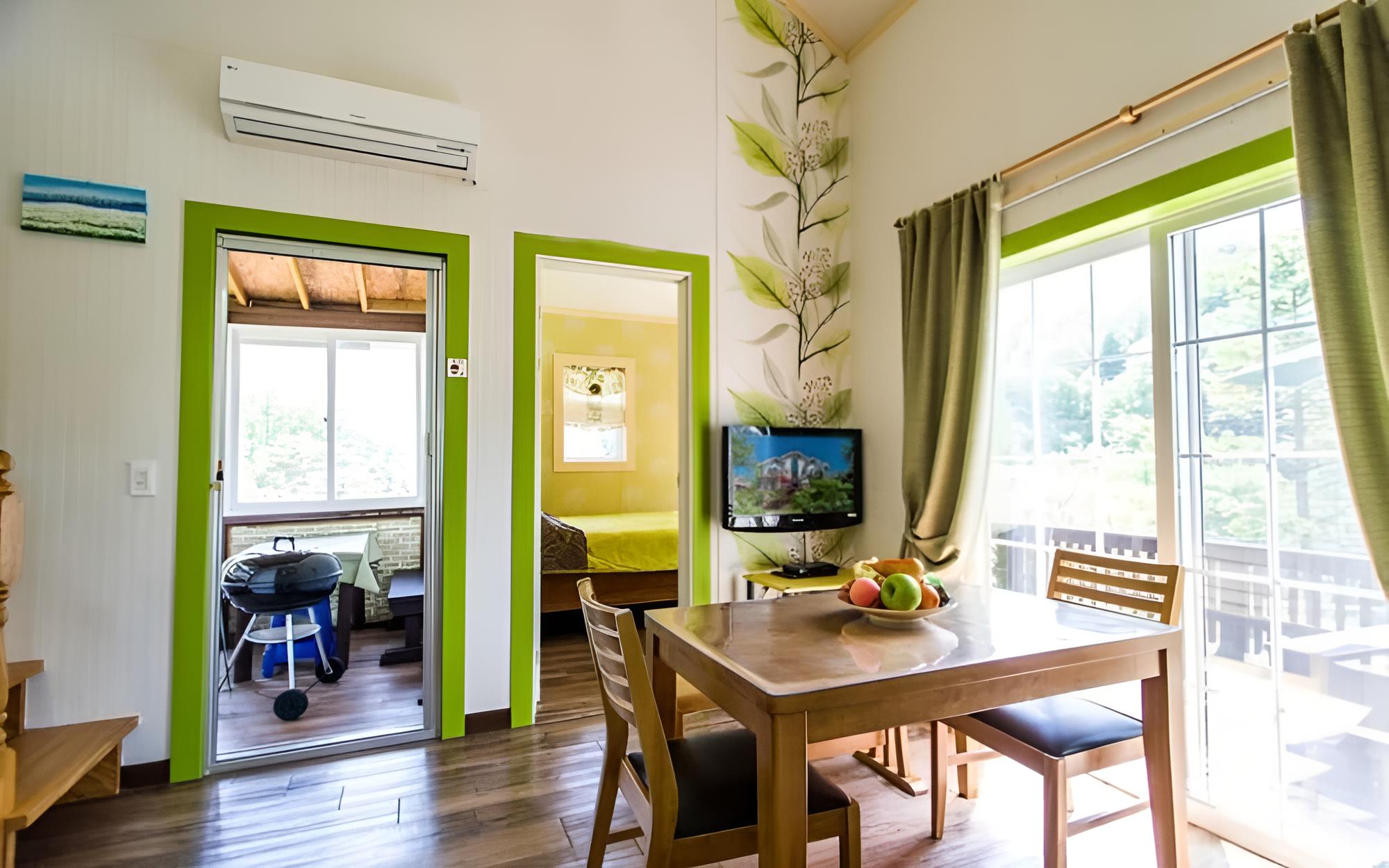 Room (Sping dong (Unshared House Duplex))