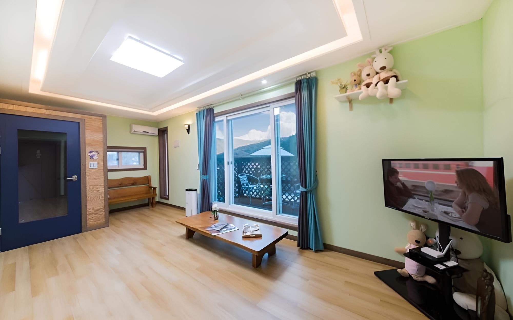 Room (Foret Room 1)