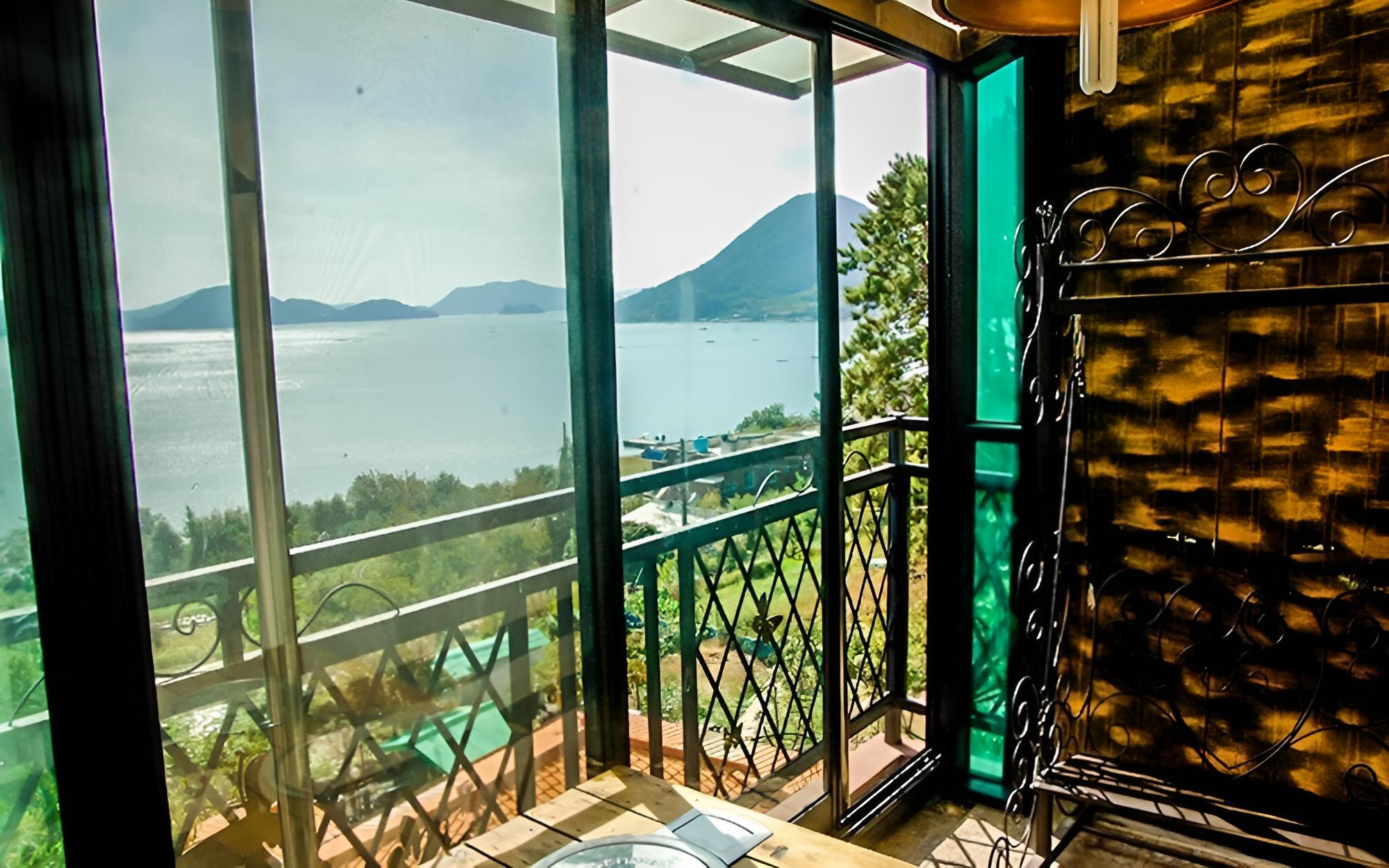 Room (Shanshan (Duplex))