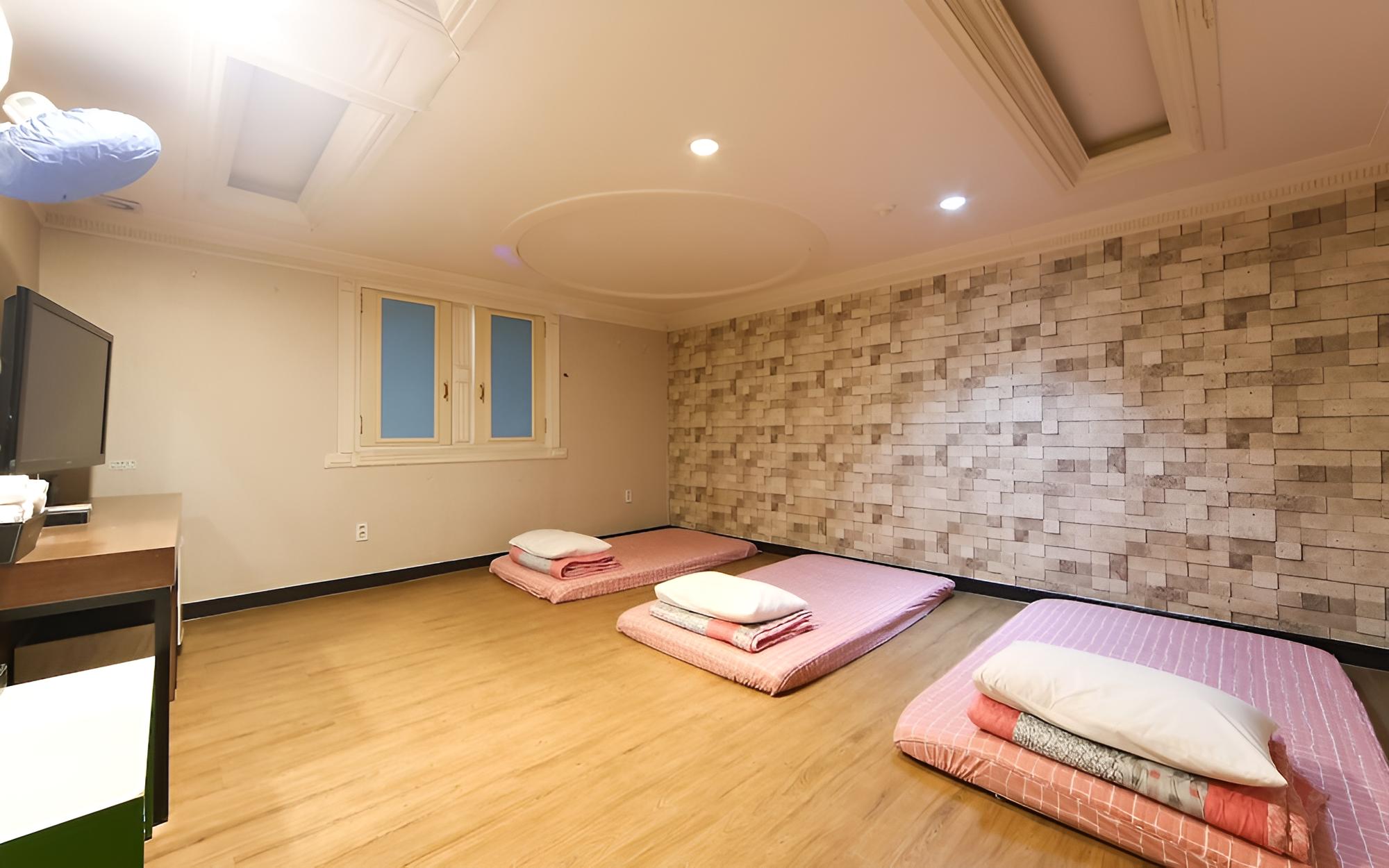Room (On-dol)