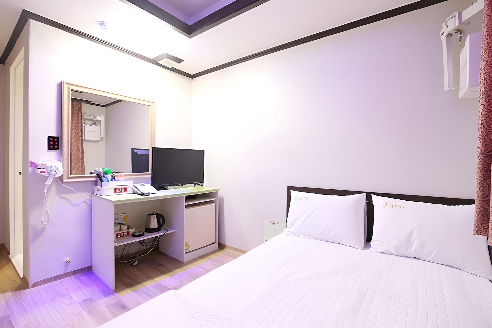 Room (Standard)