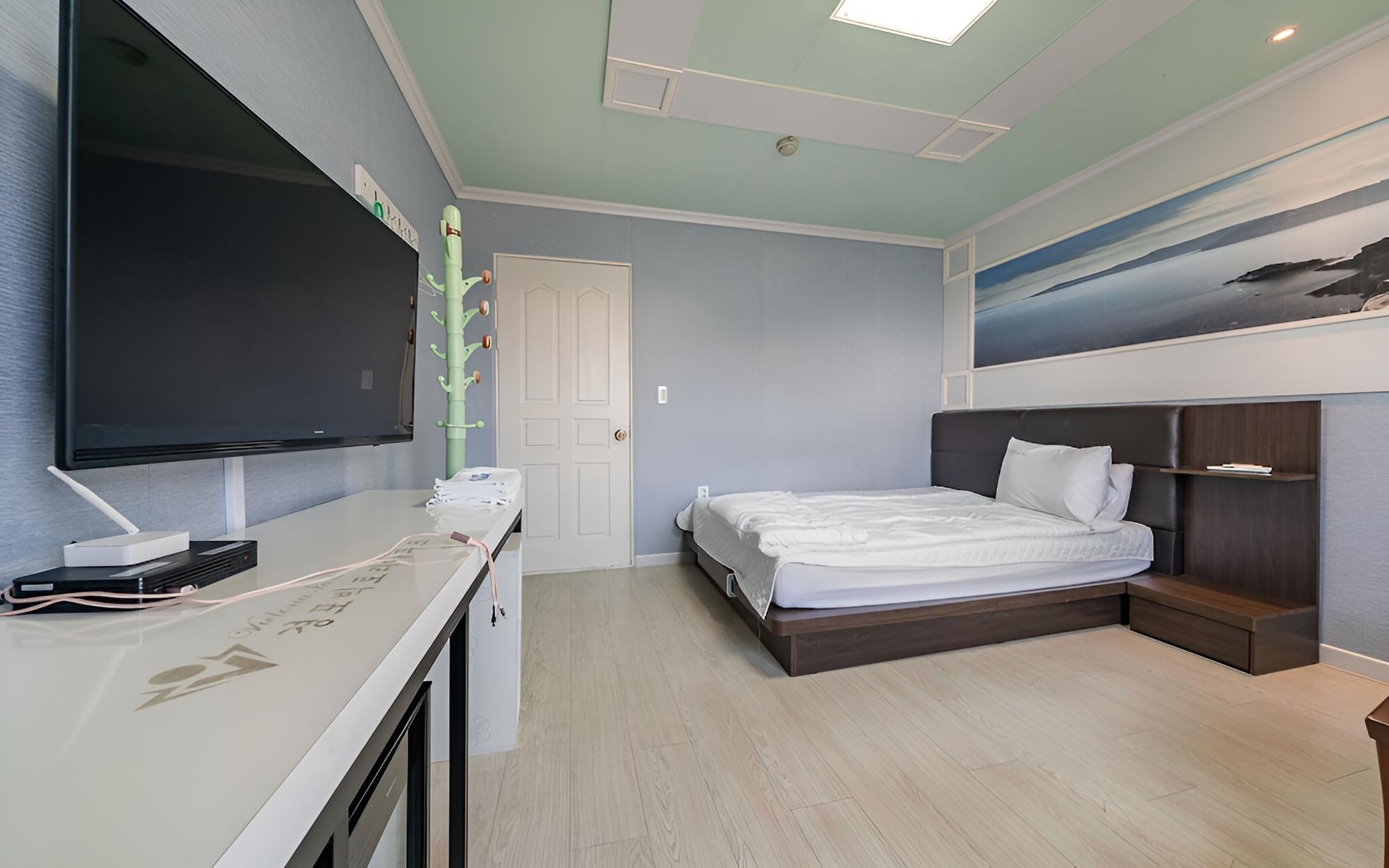 Room (Double) - Photo 2