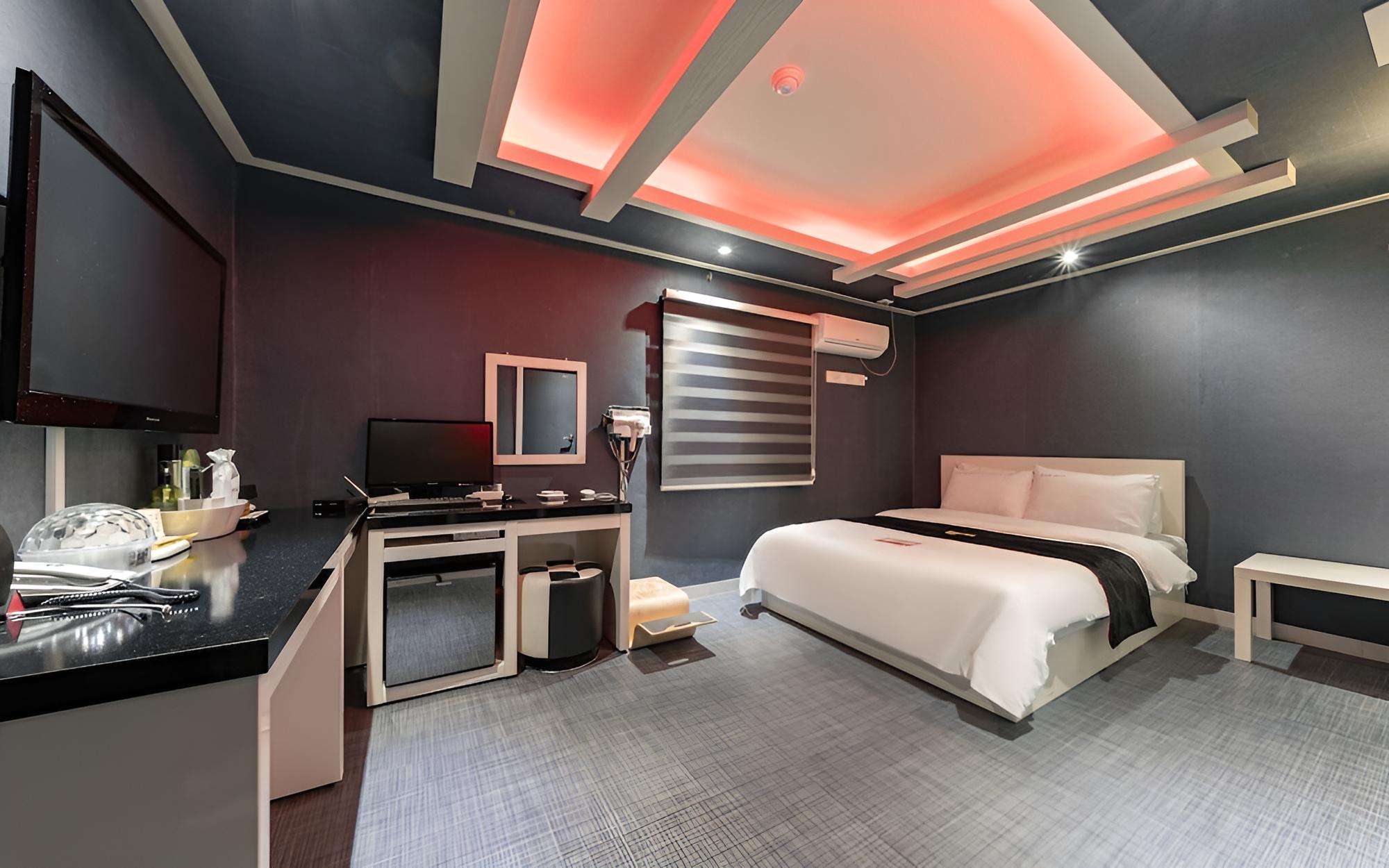 Room (VIP (all room Netflix))