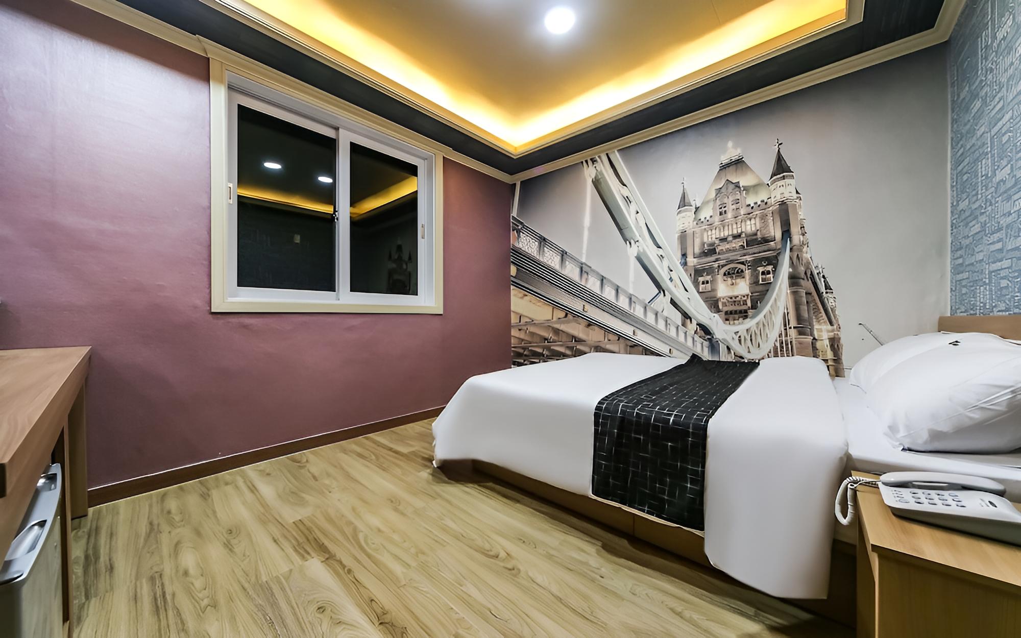 Room (Standard Room) - Photo 6