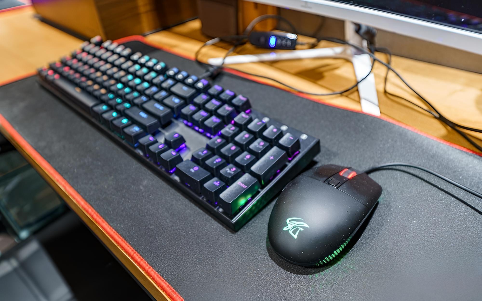 Room (Couple PC (OTT))