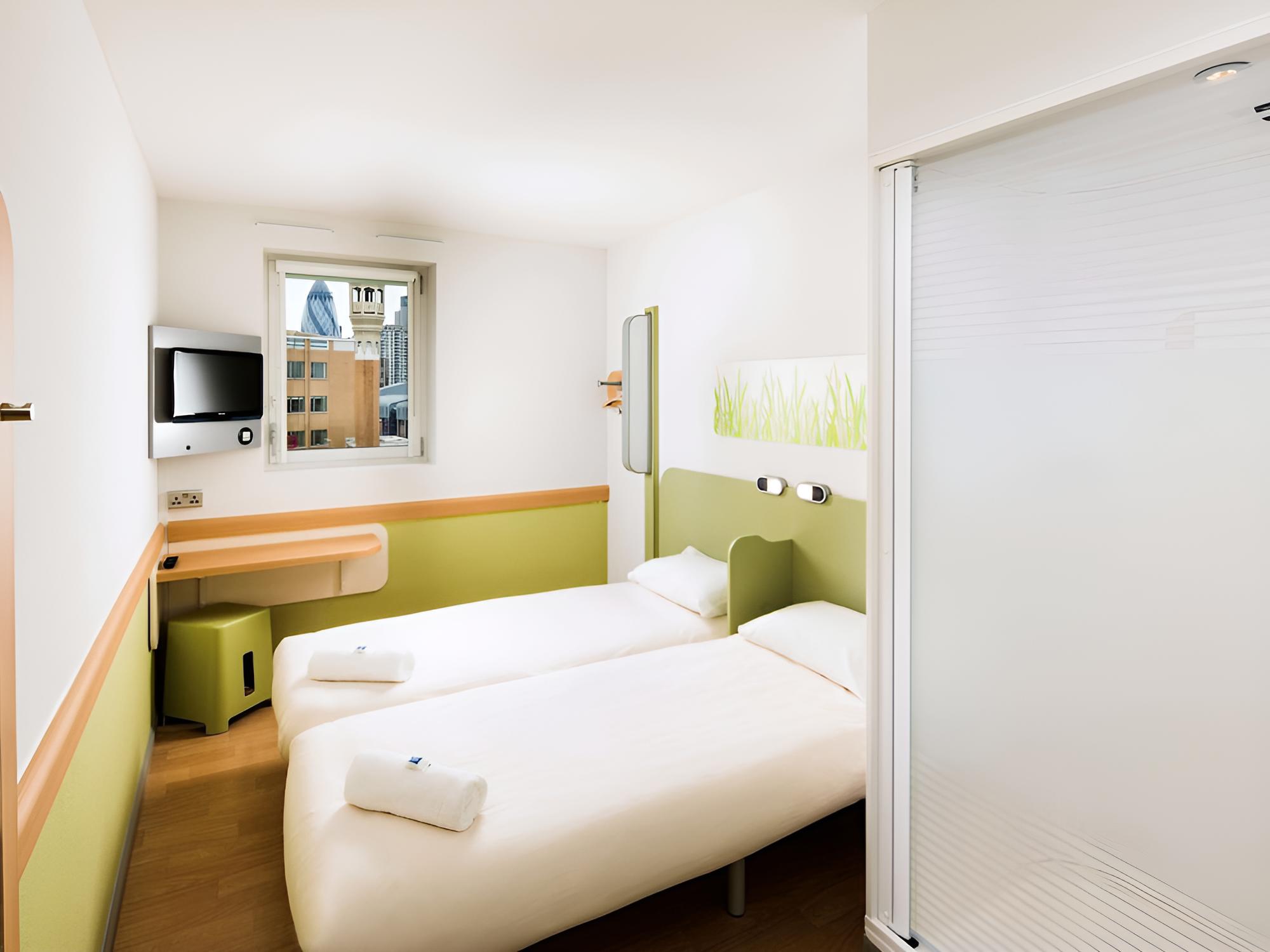 Room, 2 Twin Beds photo 3