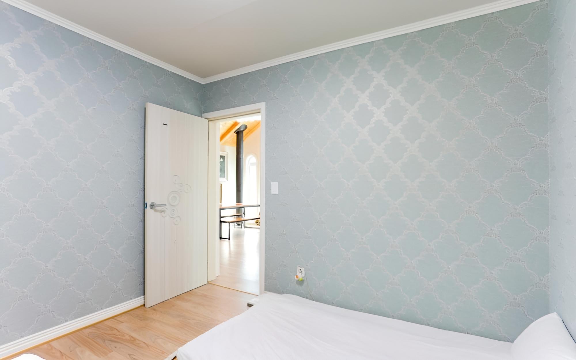 Room (Evergreen) - Photo 6