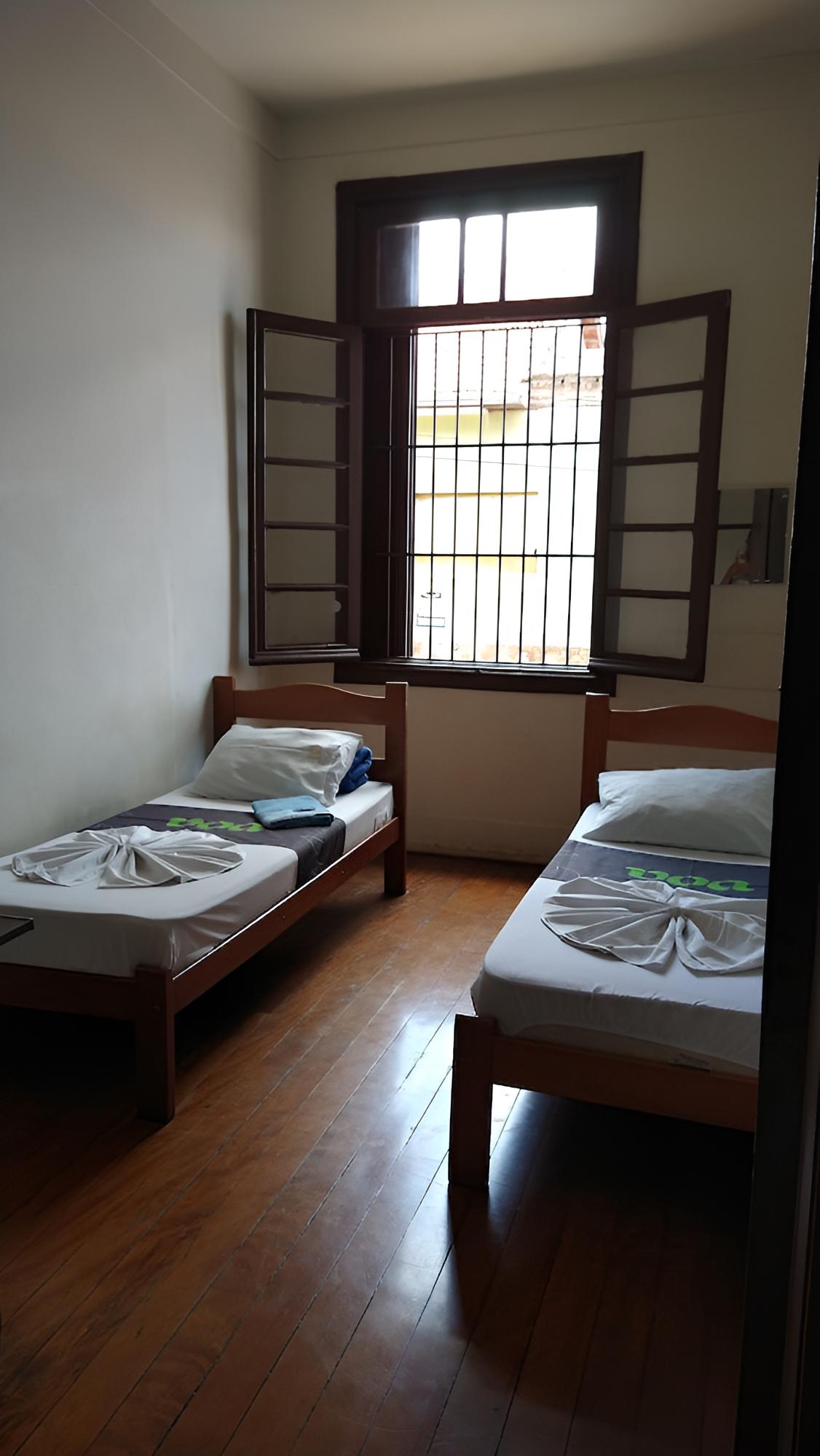 Standard Twin Room, Shared Bathroom photo 1