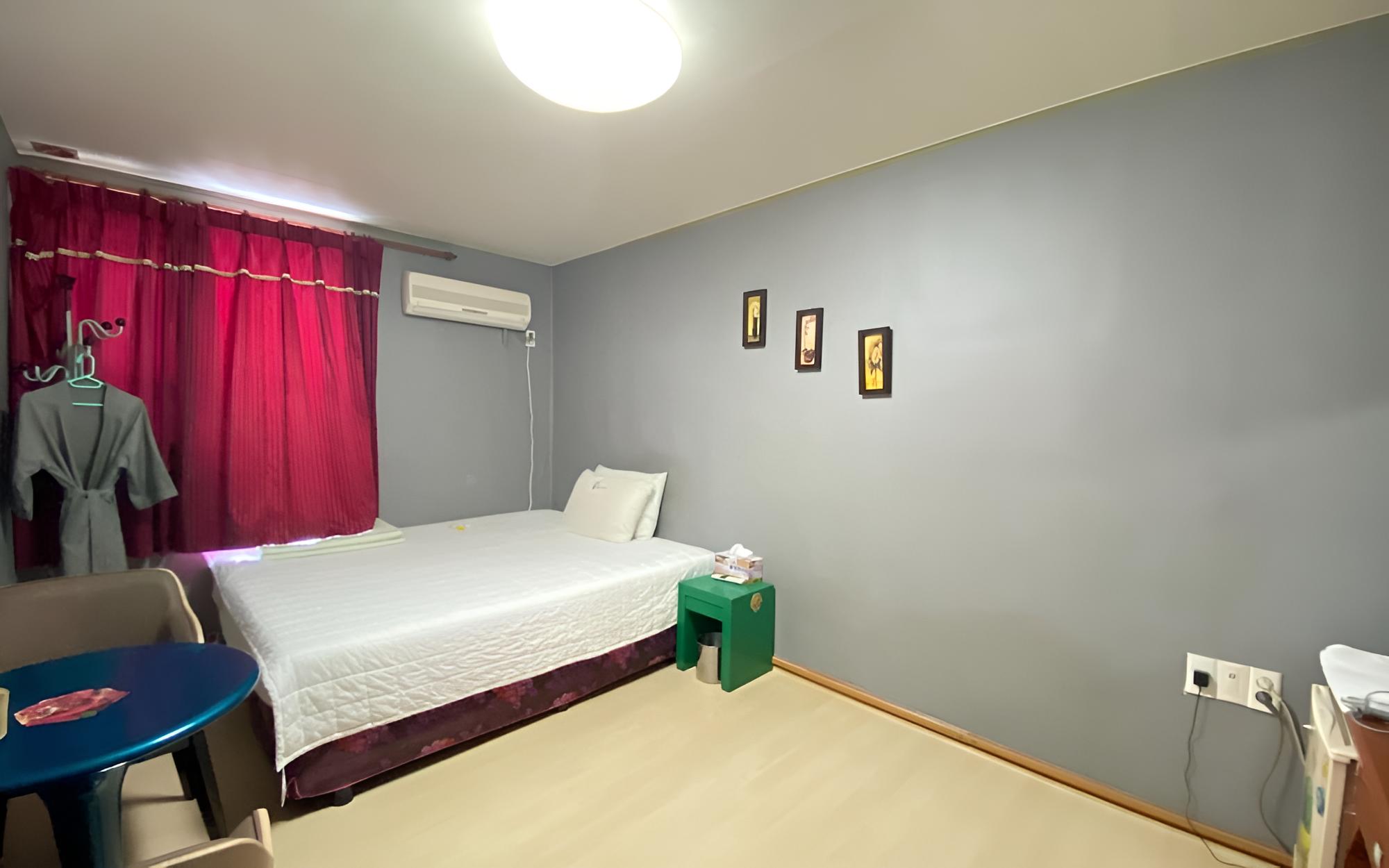 Room (General room (L))