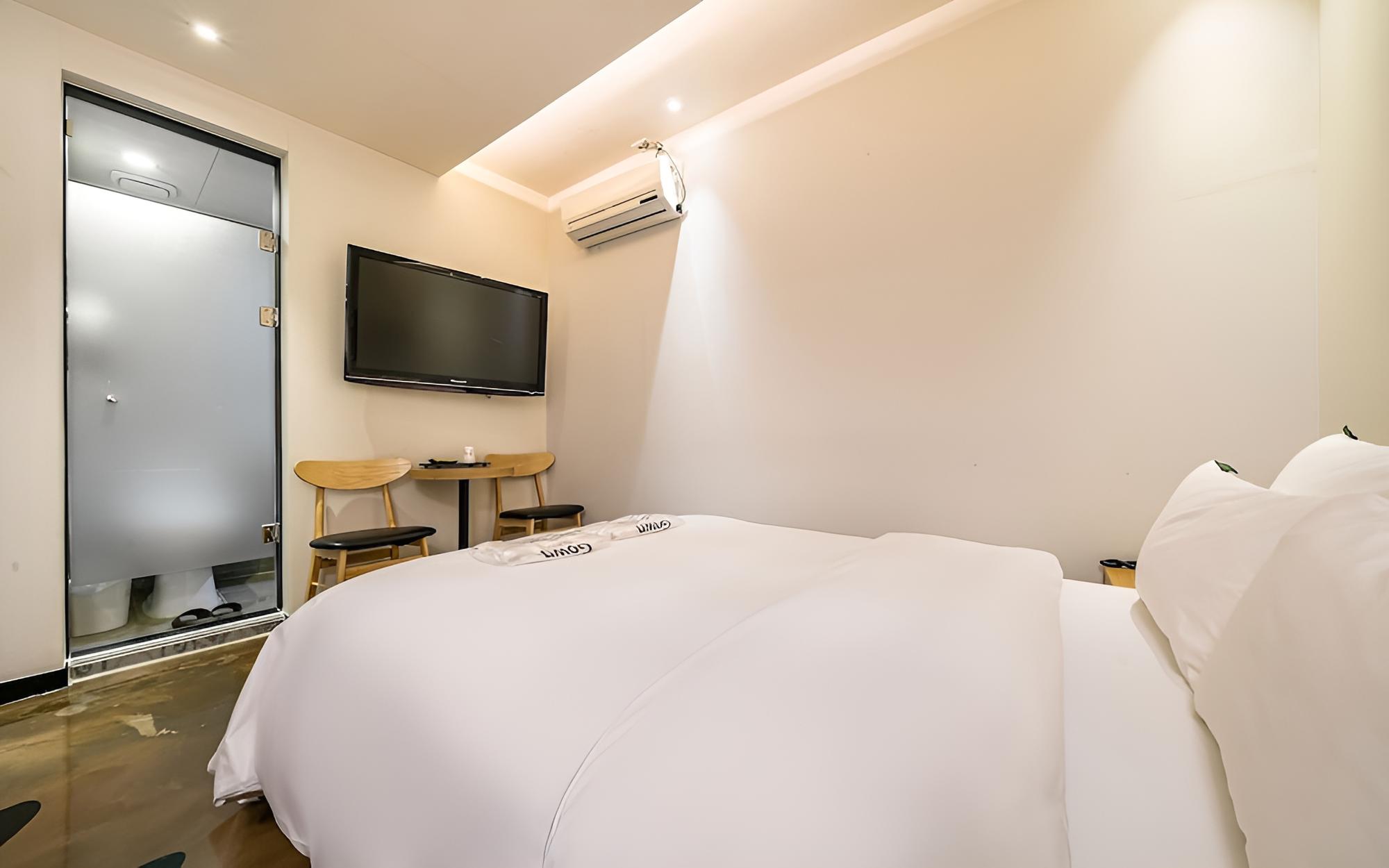 Room (Mini Standard (OTT)) - Photo 10