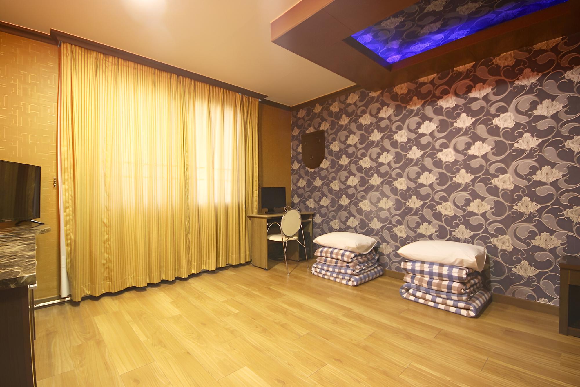 Room (On-dol)