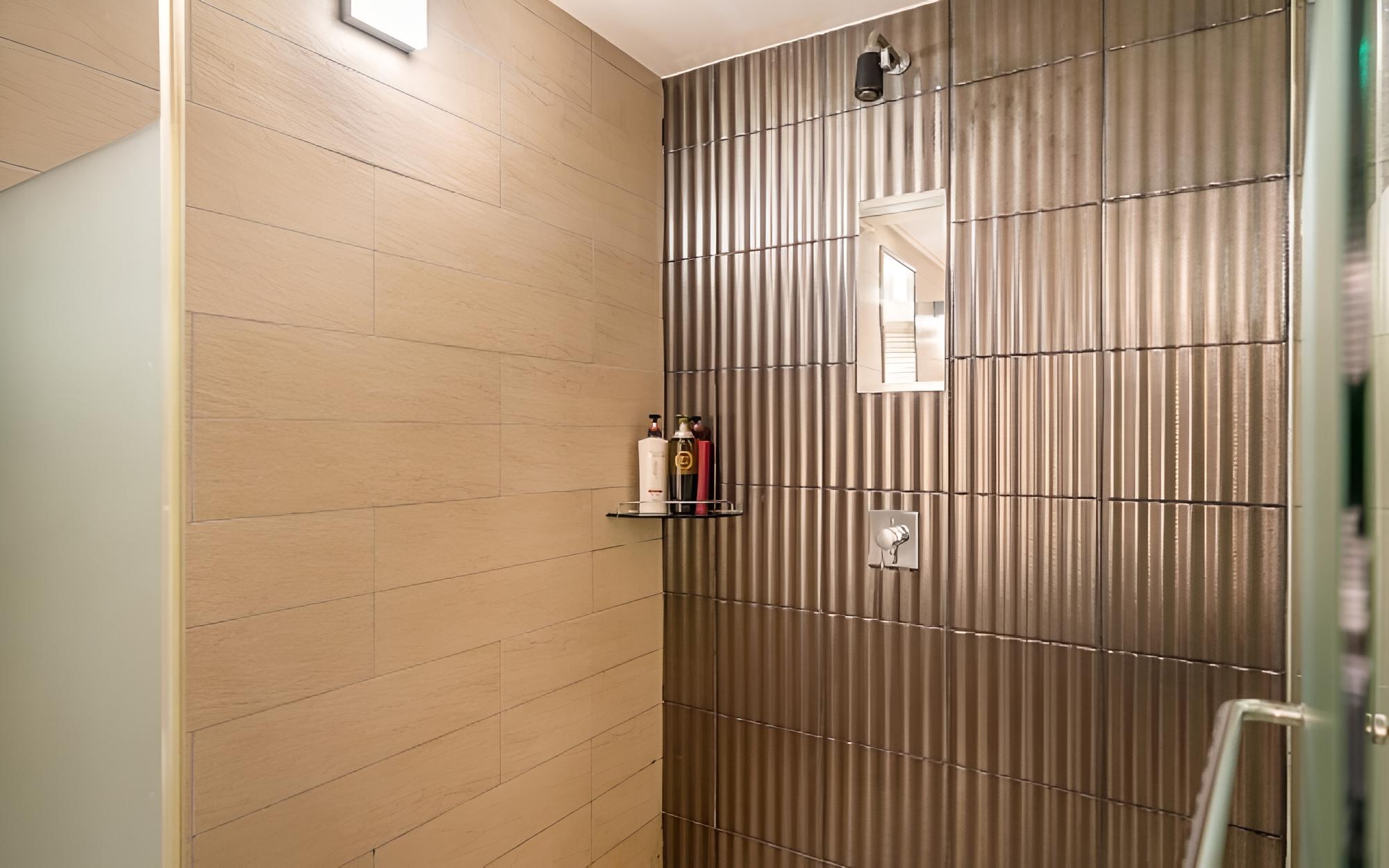 Room (Game + Spa Room) photo 2