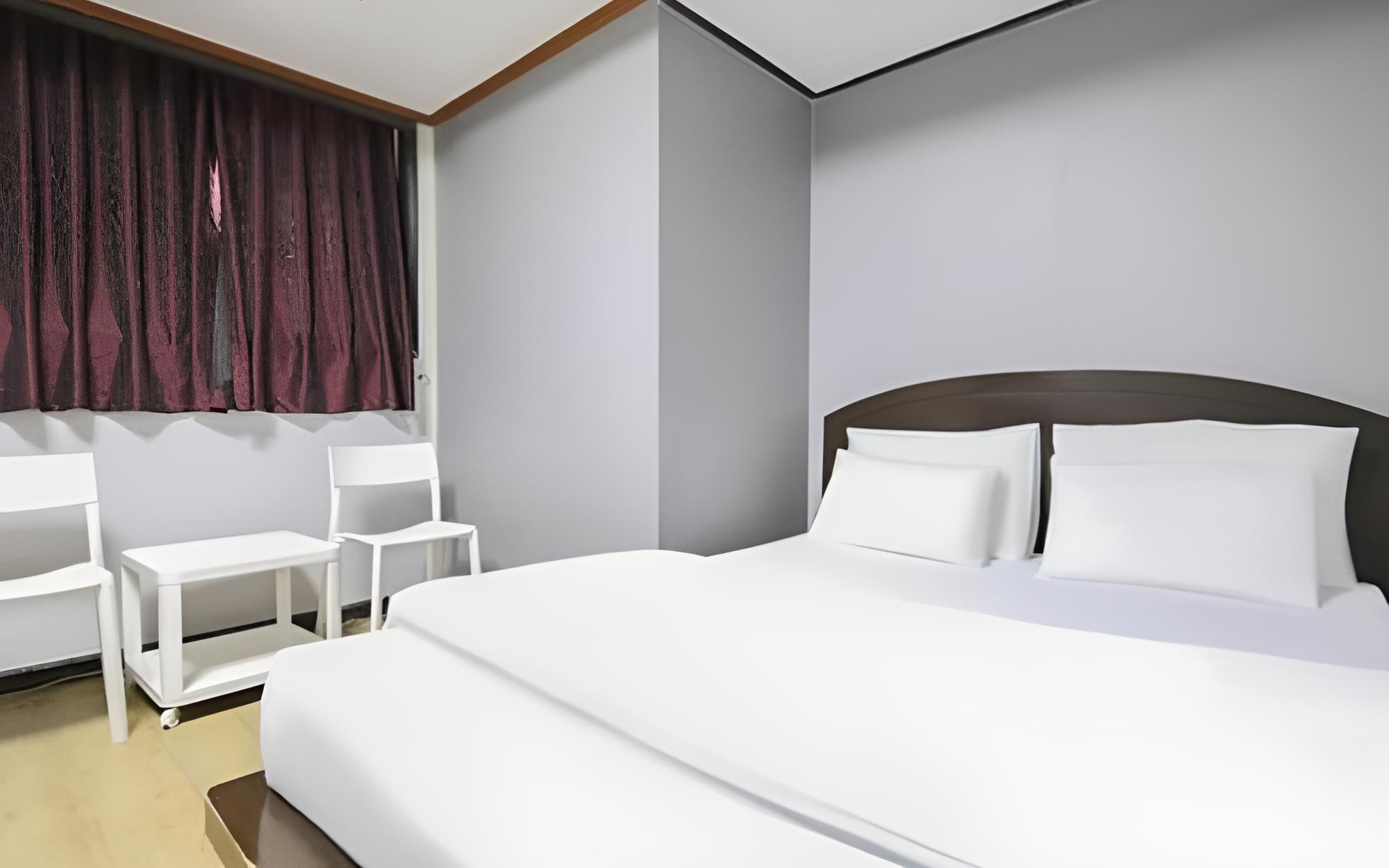 Room (Standard Room)