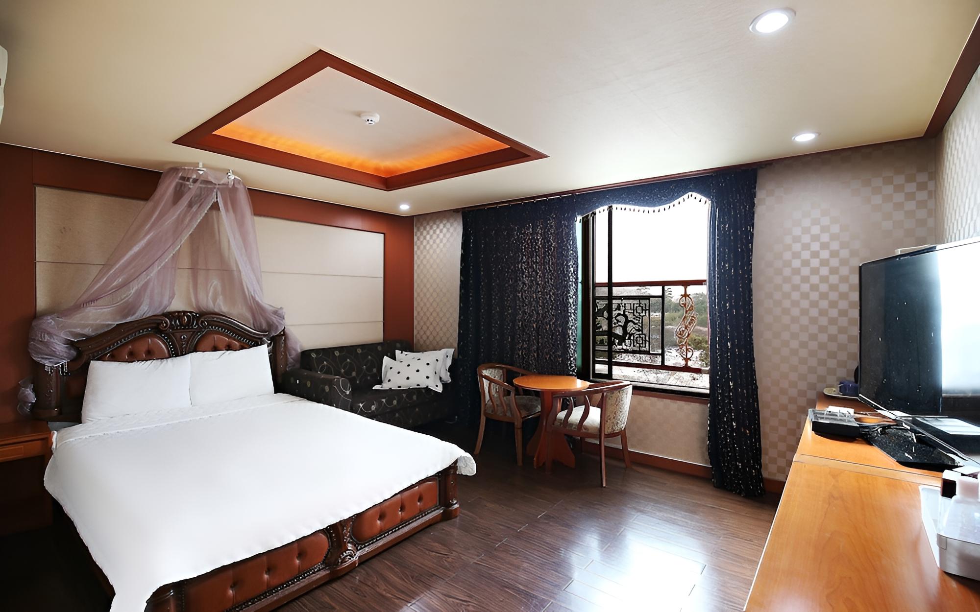 Room (Special Room)