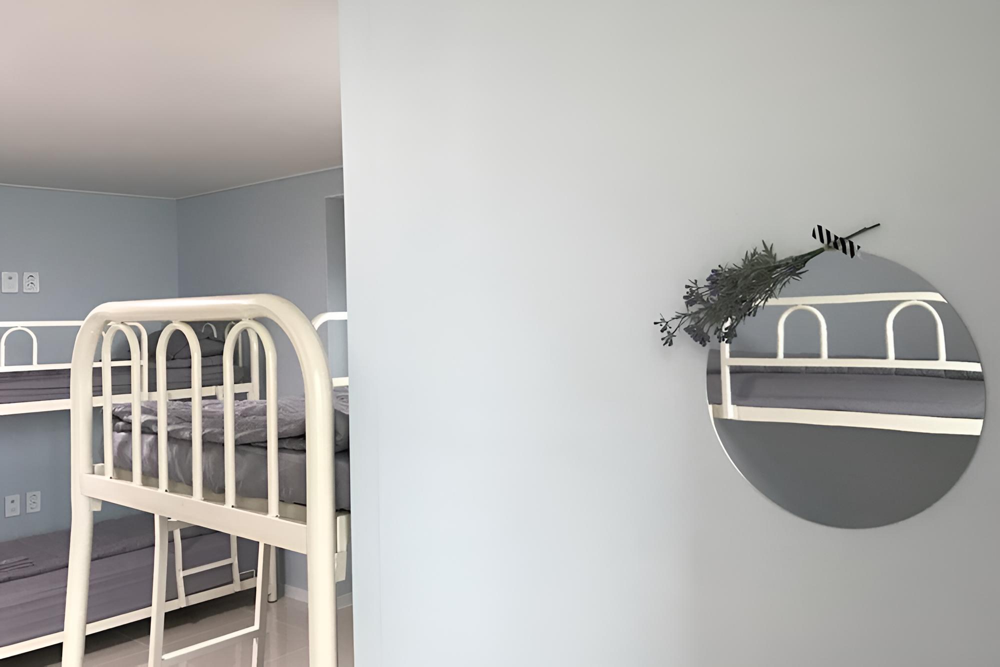 Room (6 male domitory (Last check-in : 22:0)