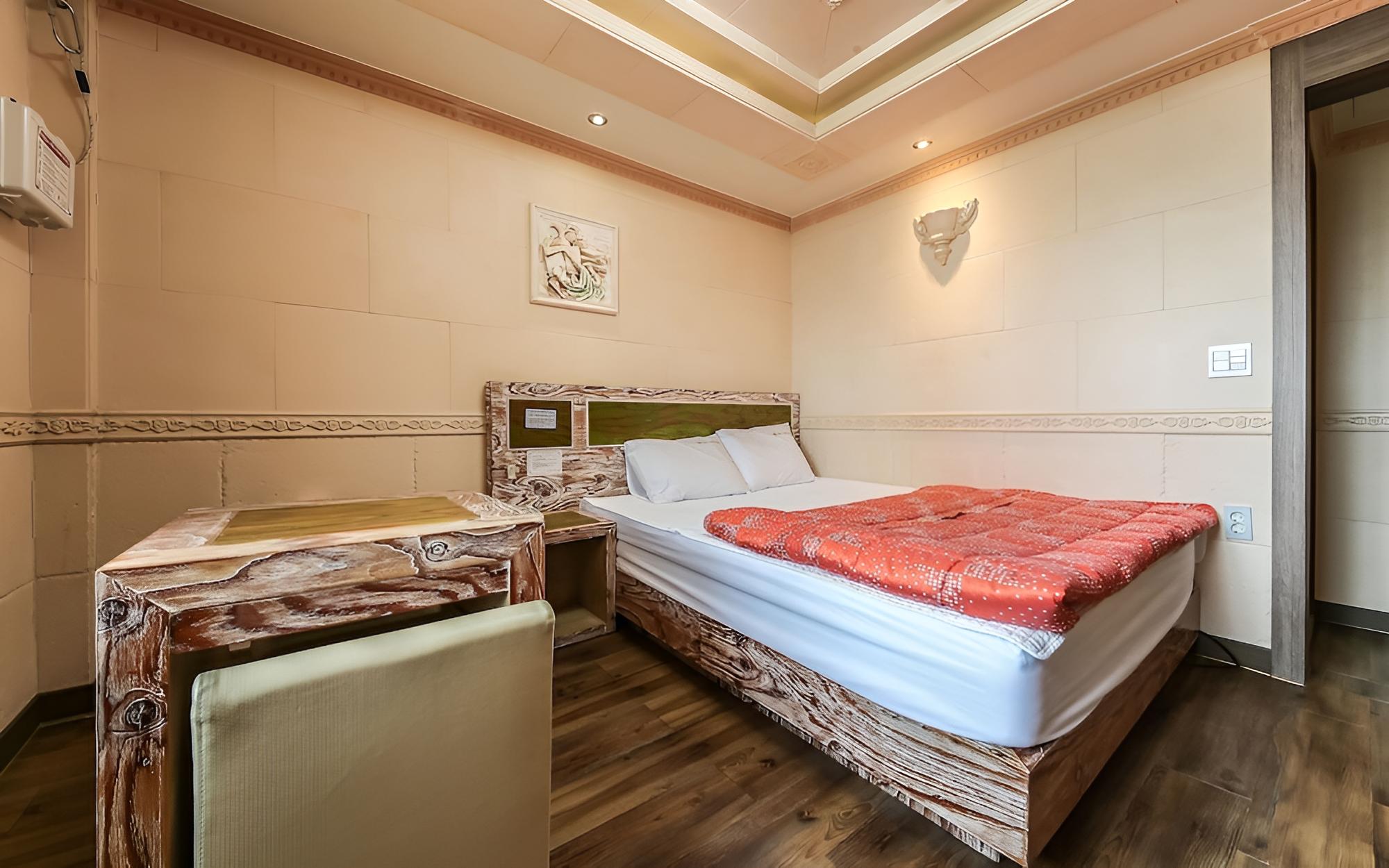 Room (General room (healthy loess room)) - Photo 12