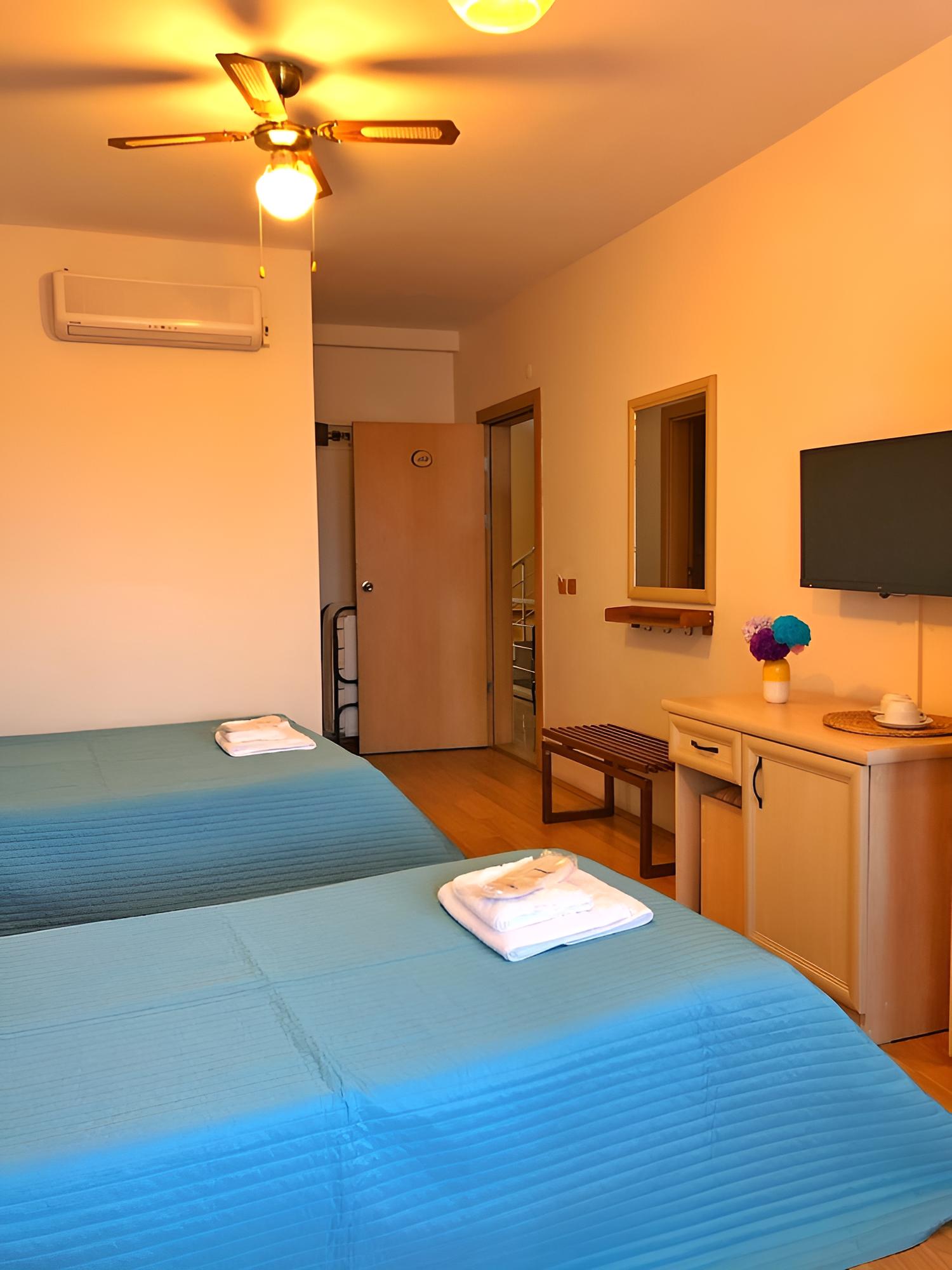 Triple Room, Sea View photo 3