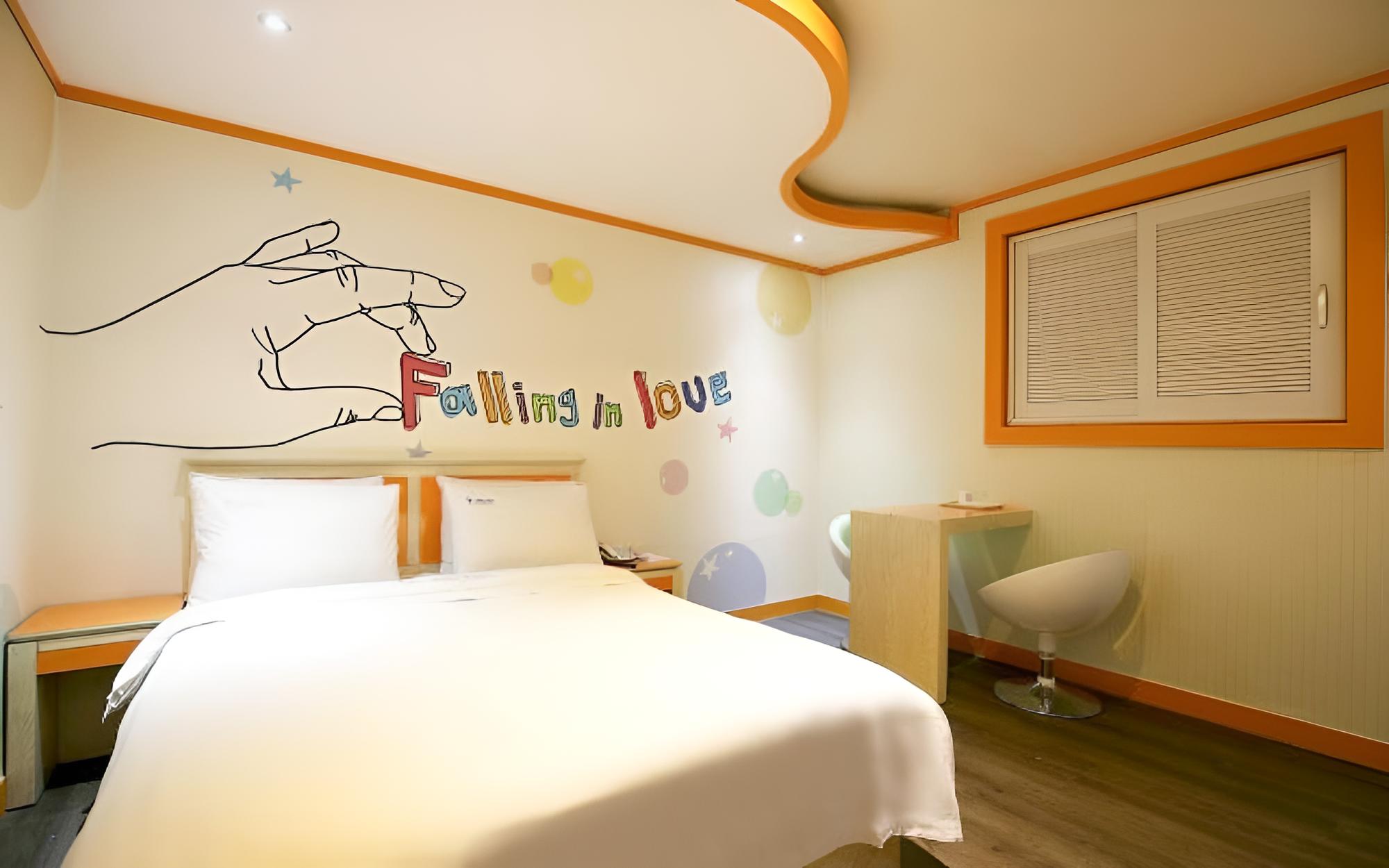 Room (Deluxe B (tub+double Netflix)) - Photo 6