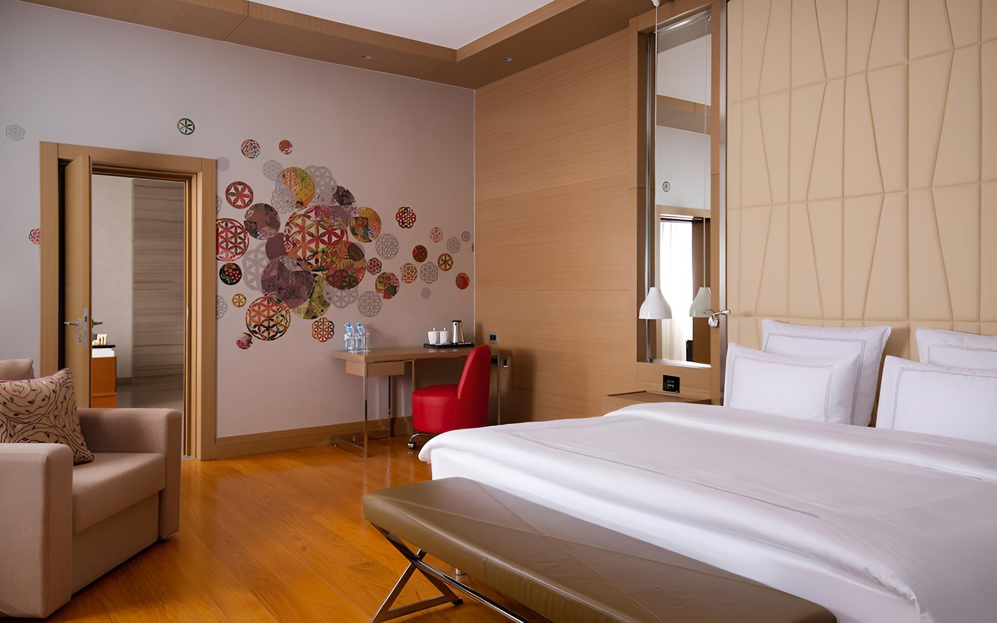 Junior Suite, 1 King Bed