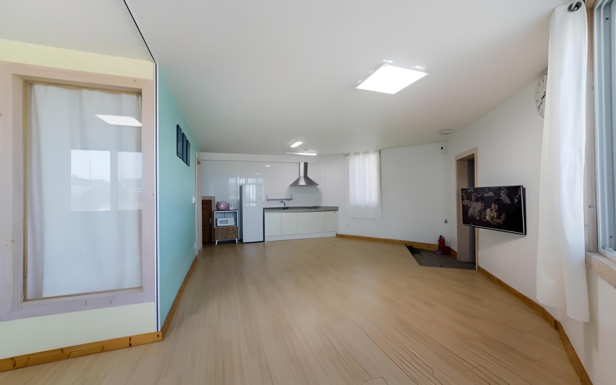 Room (Ocean view room 101 (group room))
