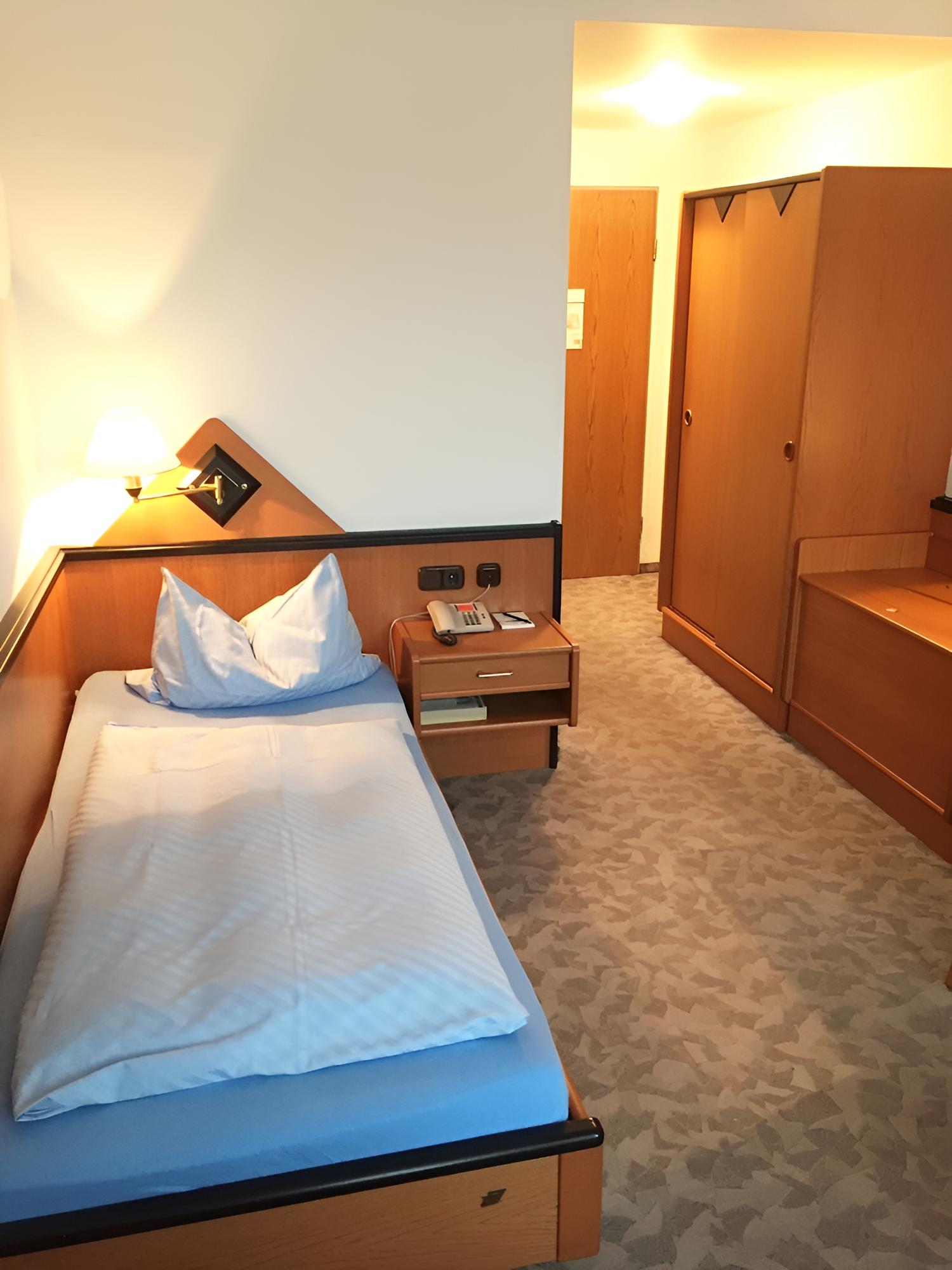 Single Room photo 2