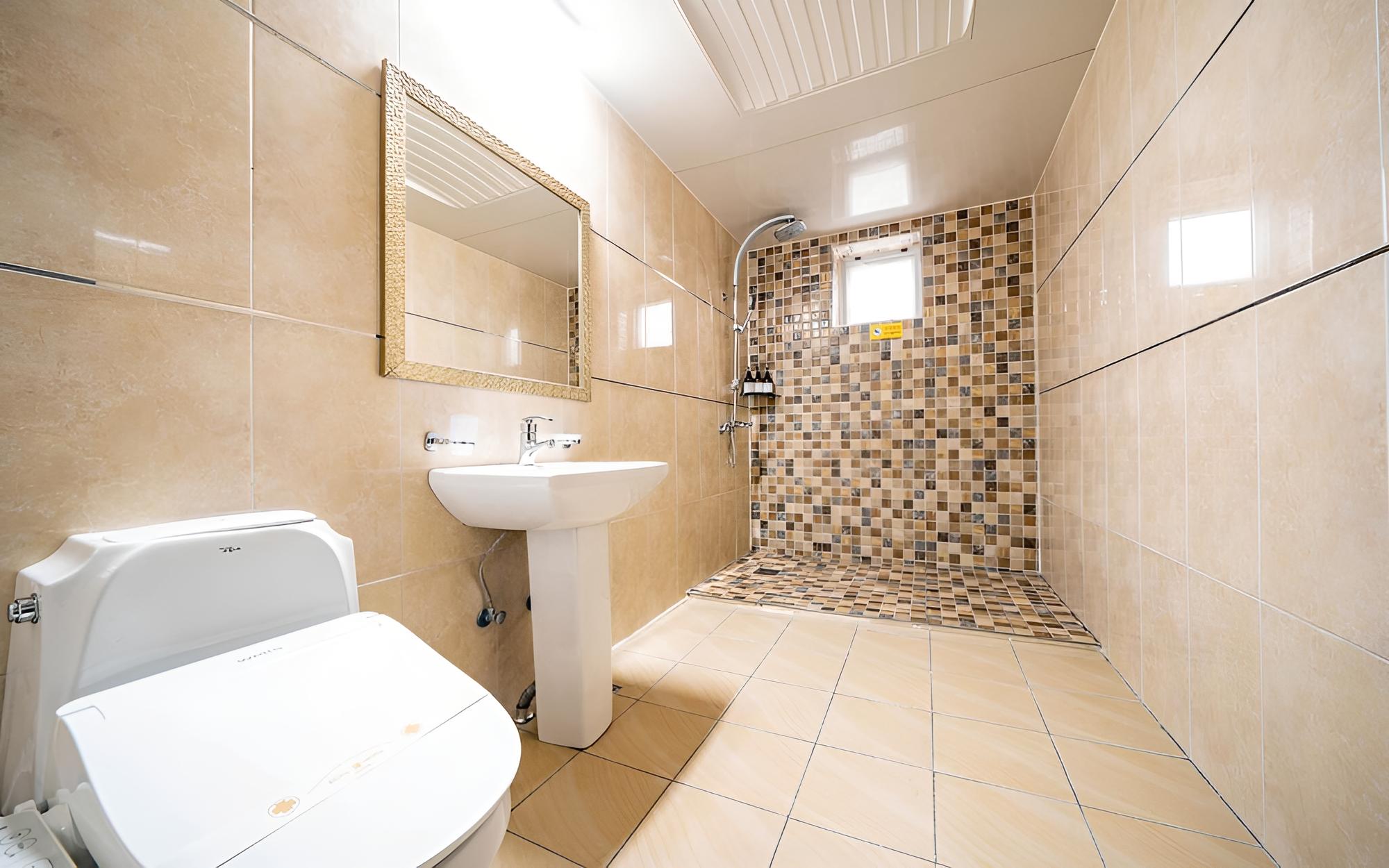 Room (Twin (non-smoking equipped with JBL s) - Photo 3