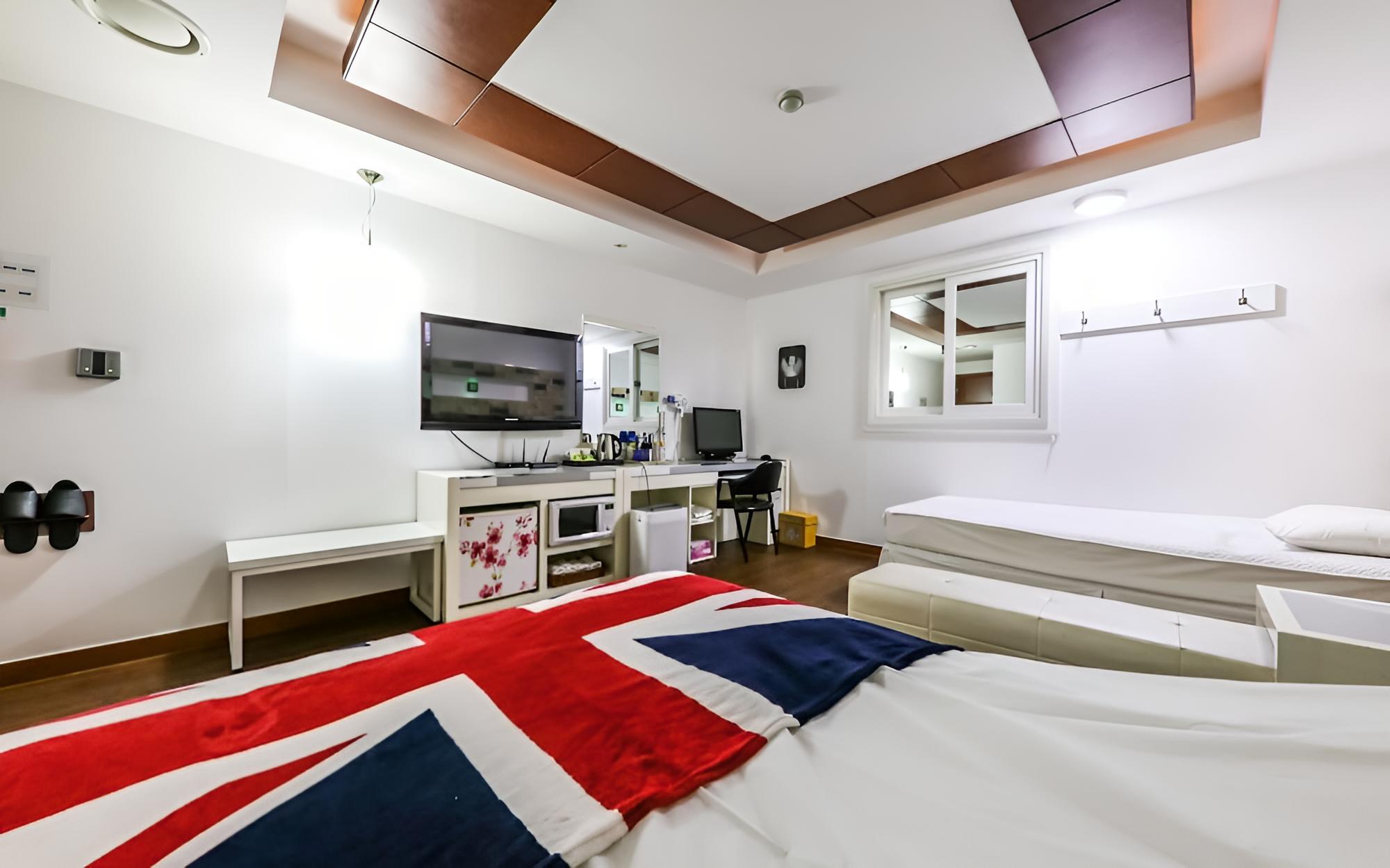 Room (Twin Room (No breakfast Netflix Micro) photo 1