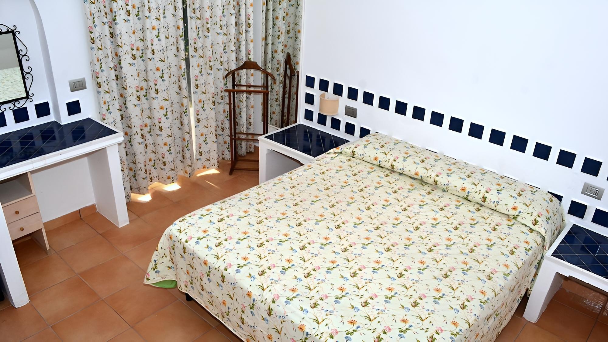 Standard Double Room photo 2