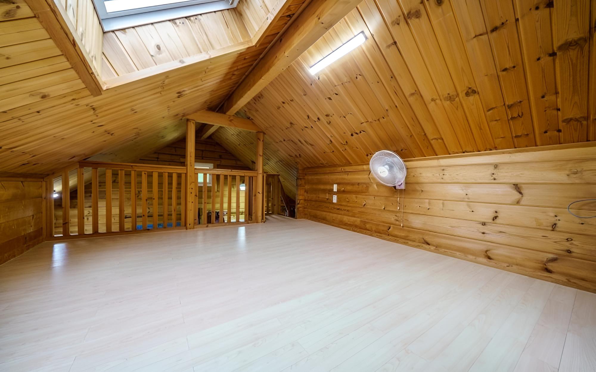 Room (Group 3 (Duplex))