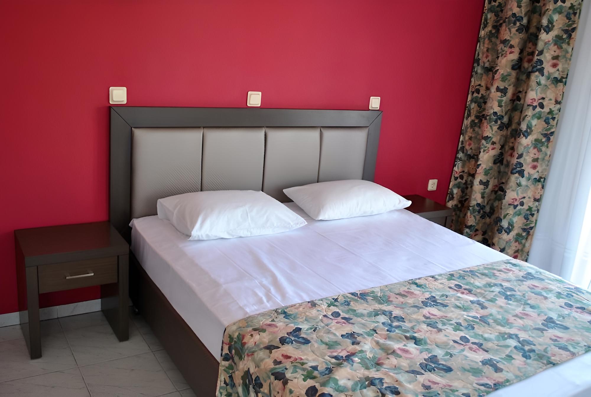 Standard Double Room, 1 Double Bed, Non Smoking, Garden View photo 3
