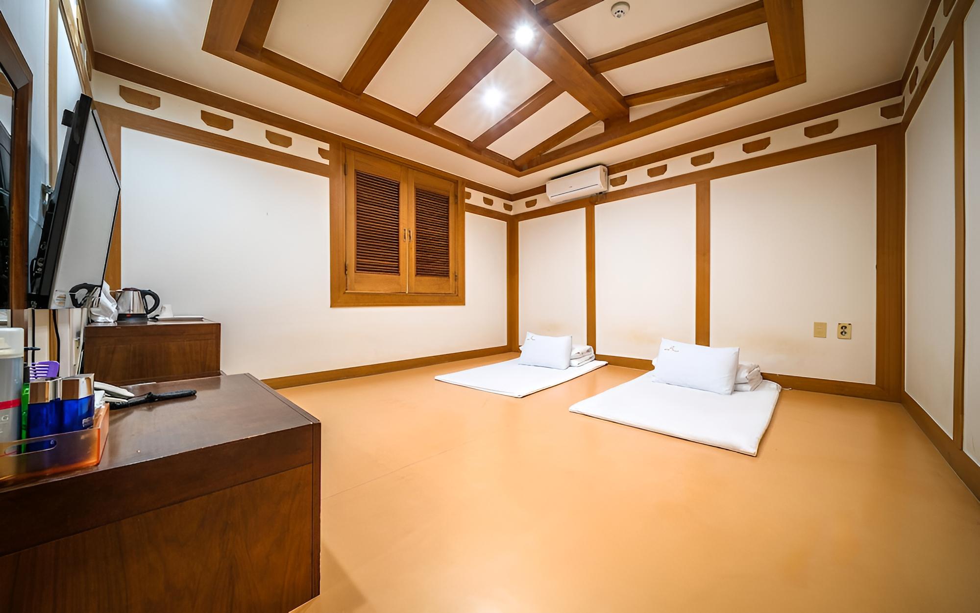 Room (Special room - Ondol (additional on-s) - Photo 2