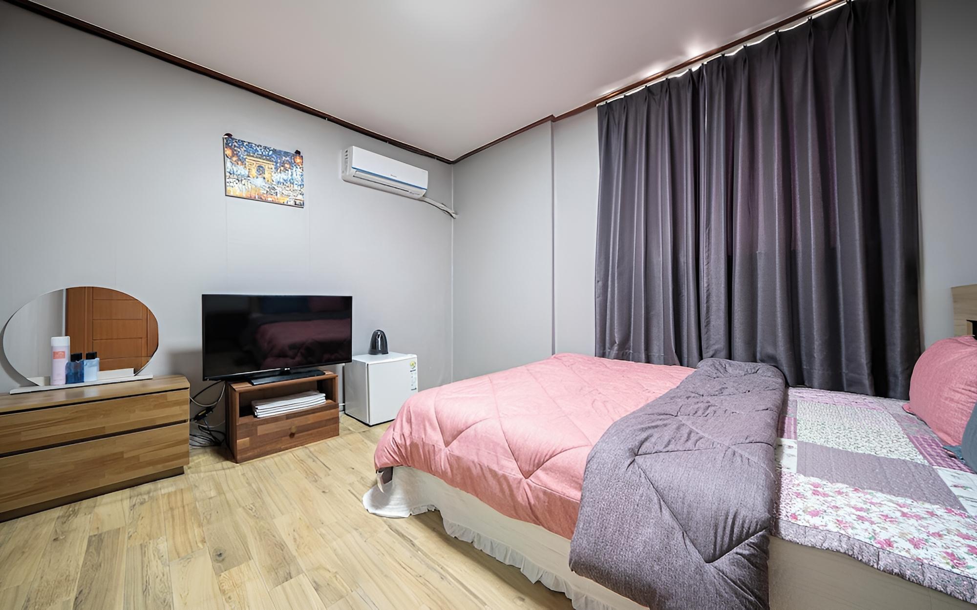 Room (Standard Room)