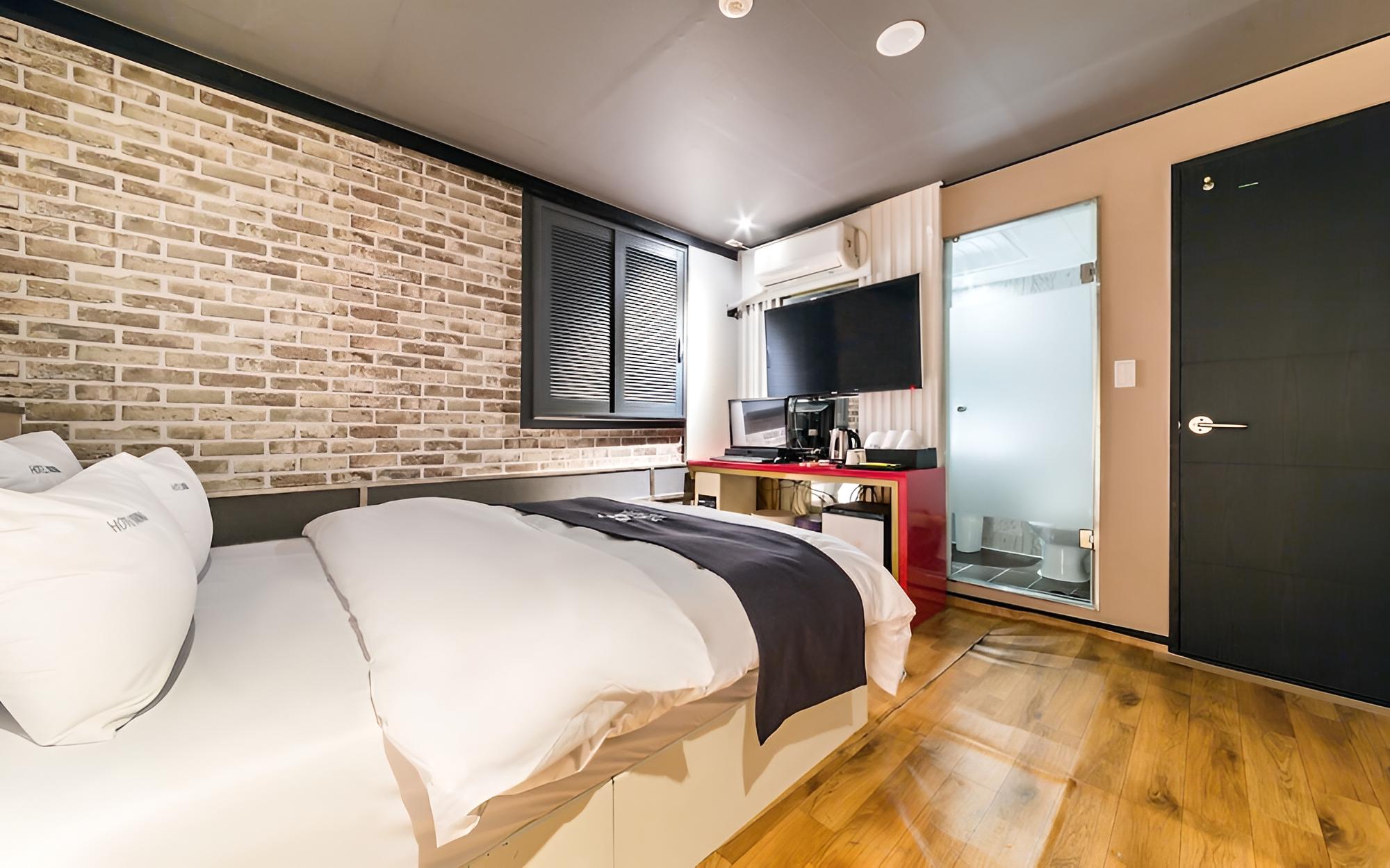 Room (Standard - Cafe Drink for Complimenta)