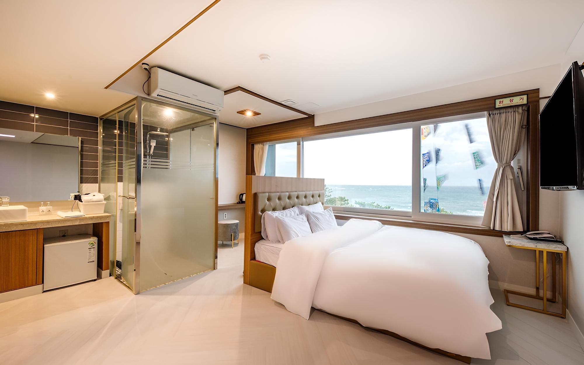 Room (VIP)