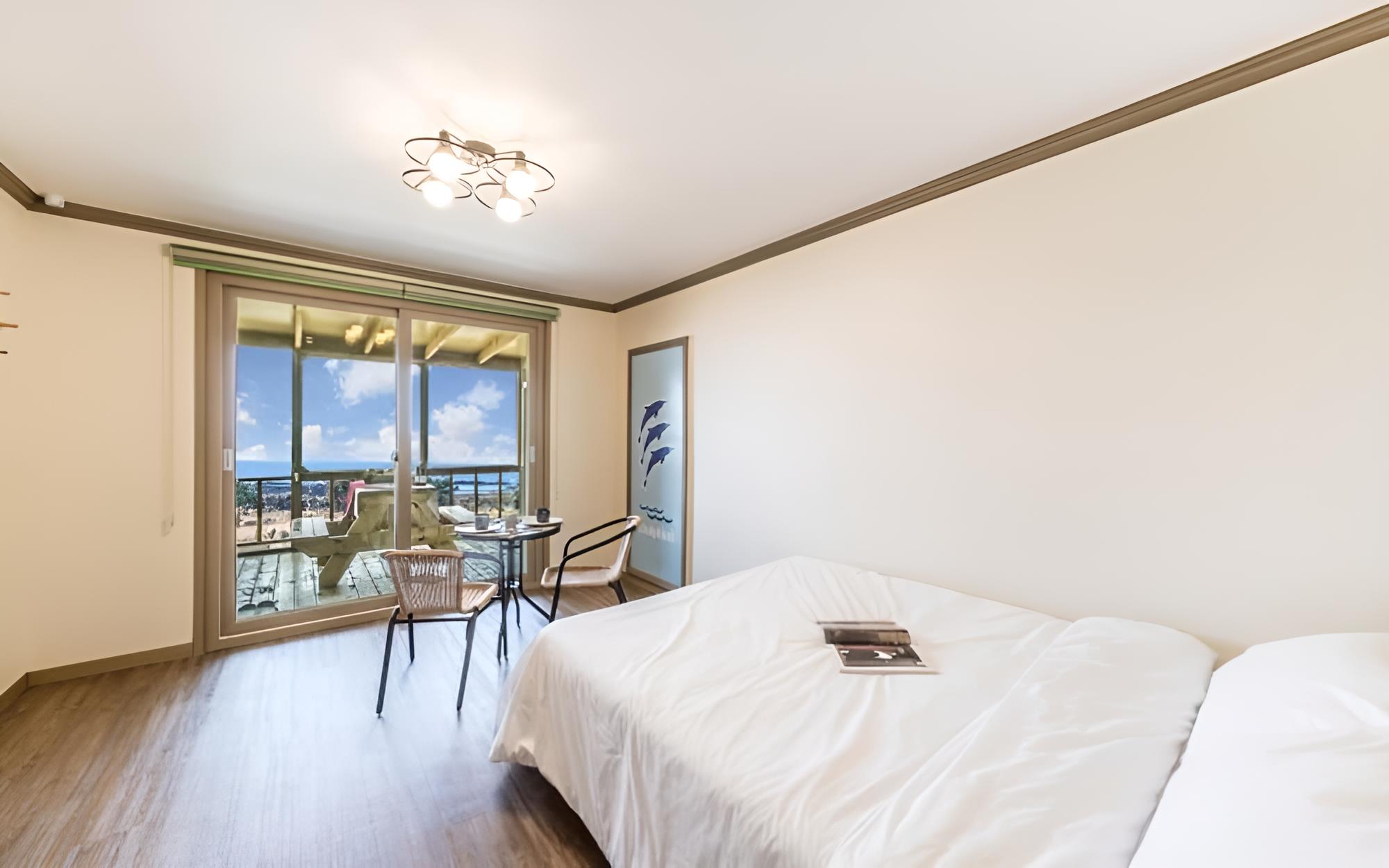 Room (Studio Bed Type 9 (Ocean View)) photo 2