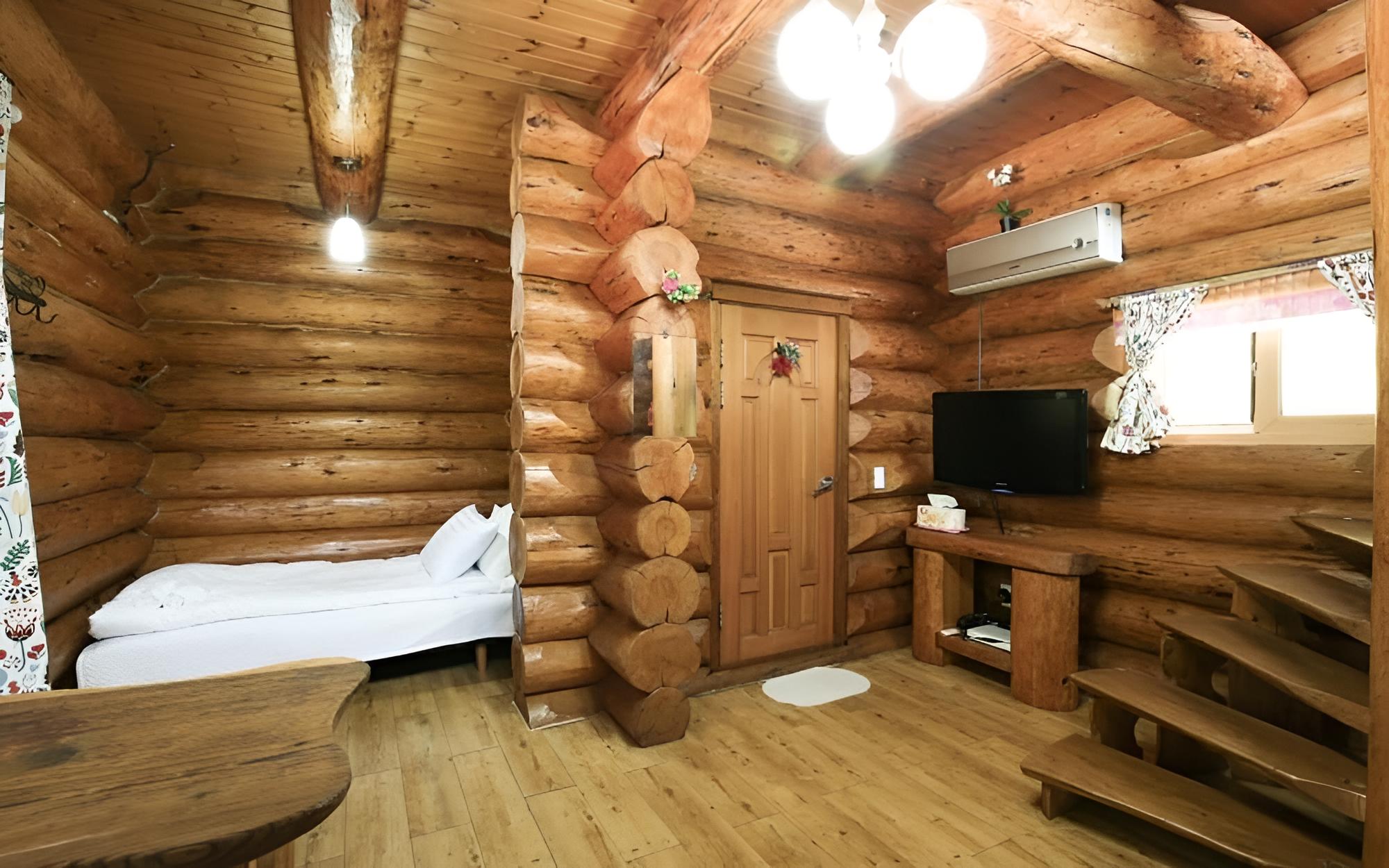 Room (Lovely (3-seat jet spa)) photo 1
