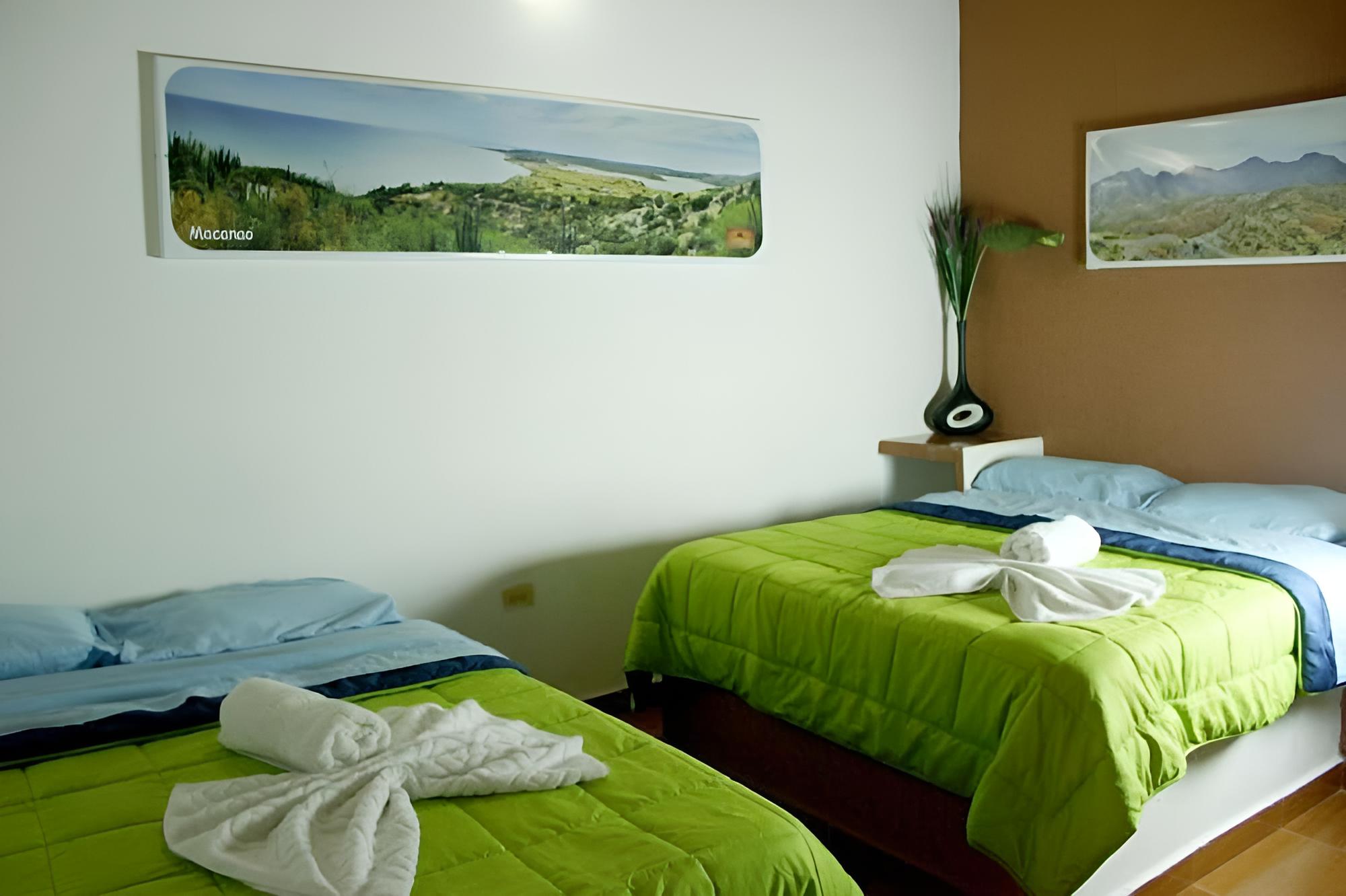 Family Room, 2 Bedrooms