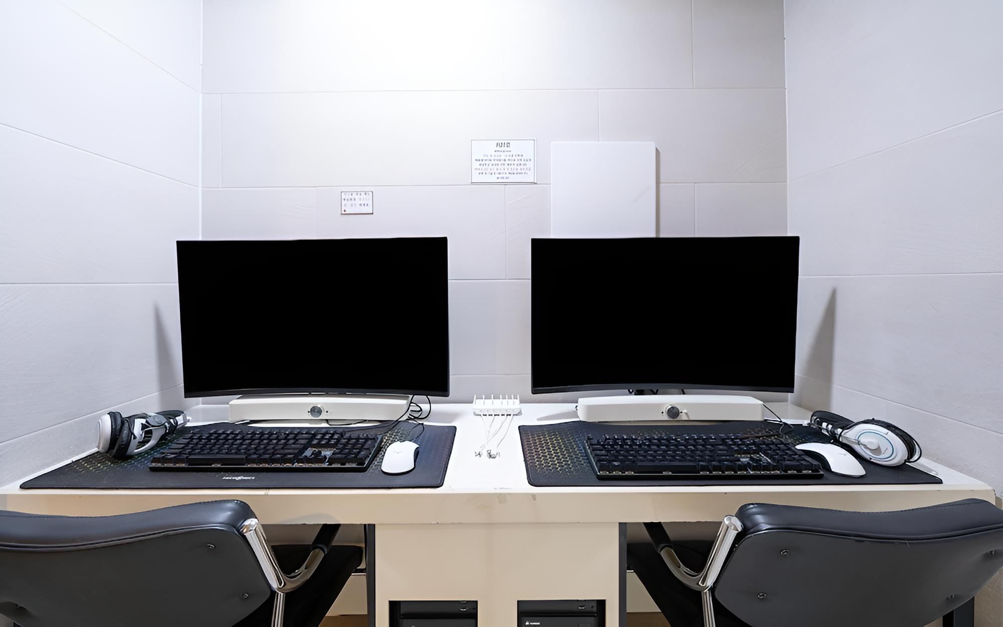 Room (VIP game room 2PC (i79700k240h/air cl) - Photo 10