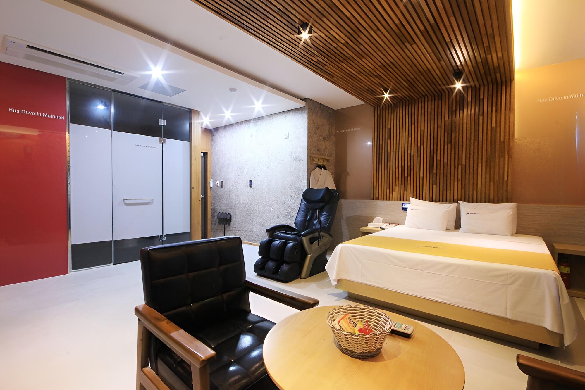 Room (Special Room)