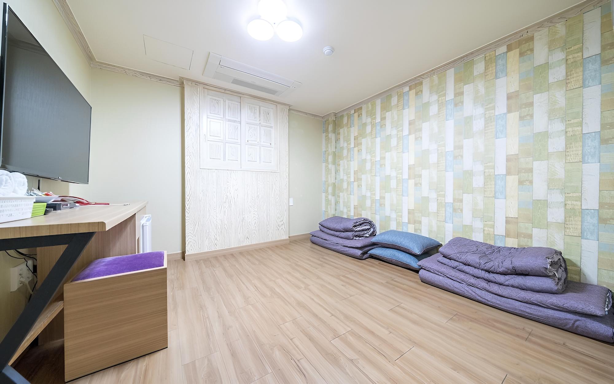 Room (Ondol room (available for watching Ne) photo 2