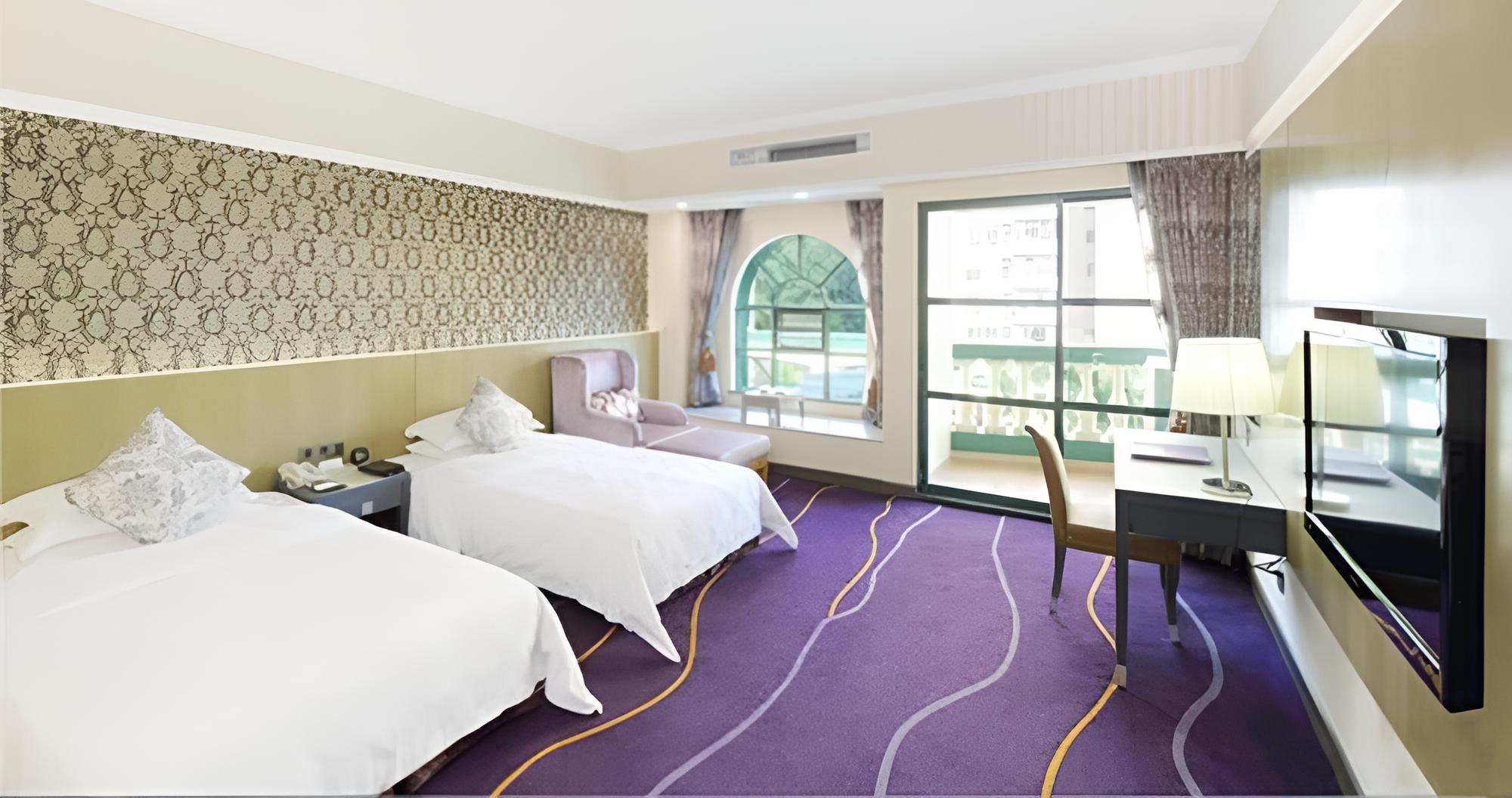 Deluxe Twin Room photo 1