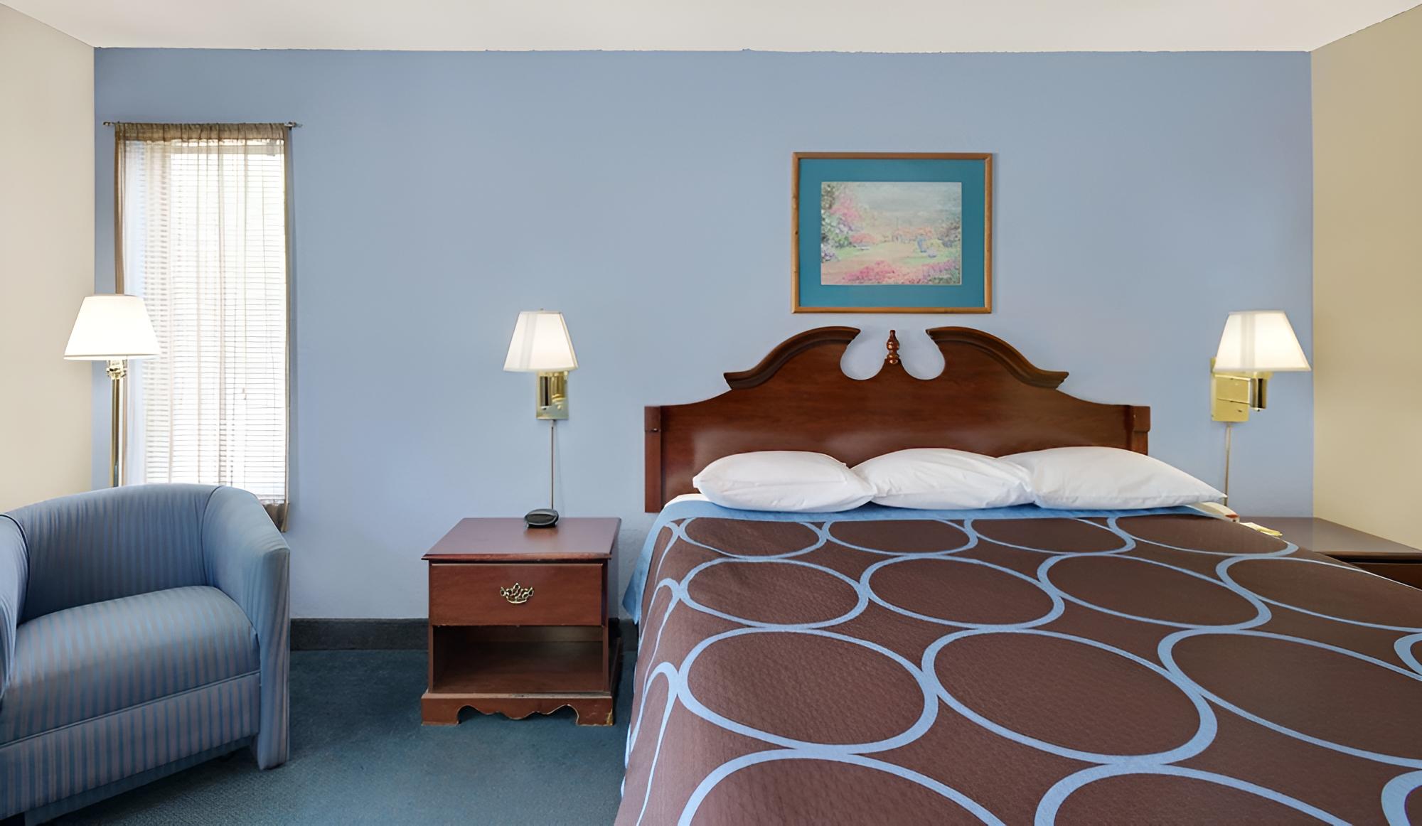 Standard Room, 1 King Bed