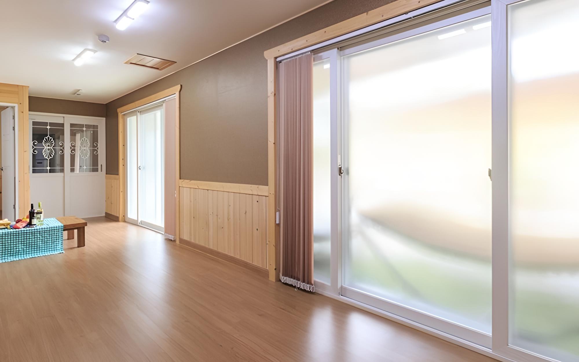 Room (BBuilding101#)