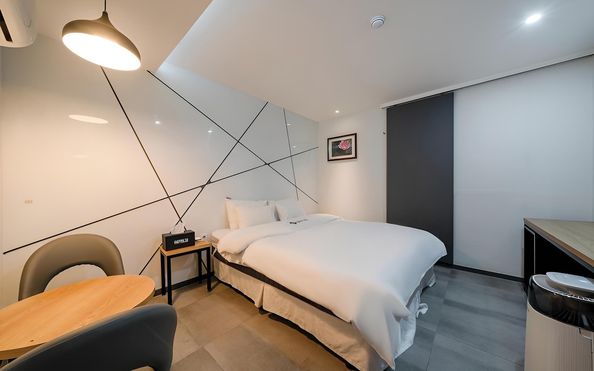 Room (Quick entry standard (1 bed 1 PC for )