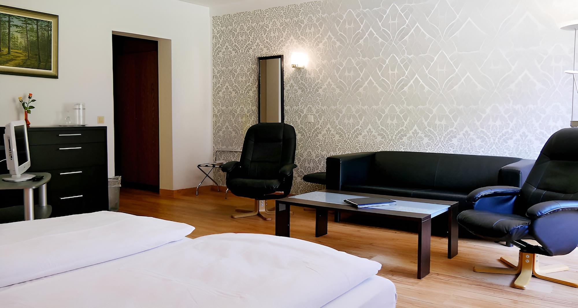 Suite, Balcony, River View