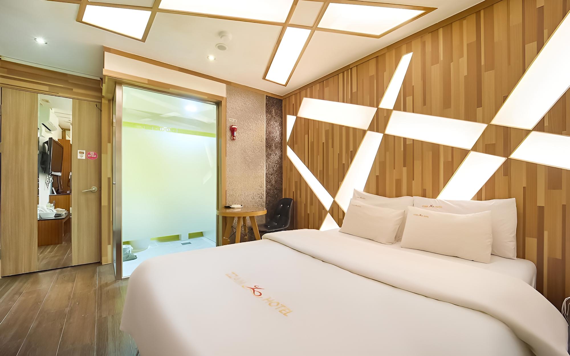 Room (Deluxe (1PC capable of posting bathtu) photo 2