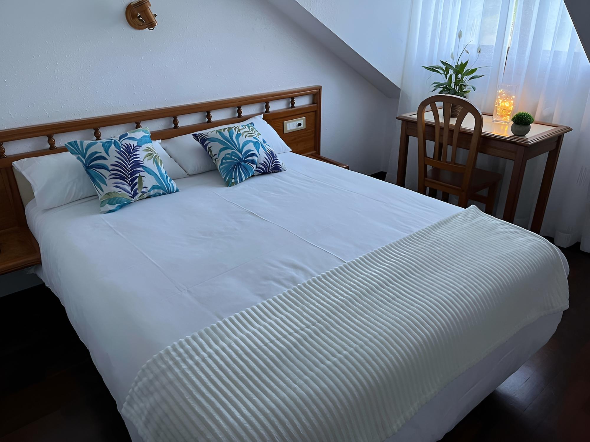 Double Room, 1 Queen Bed photo 1