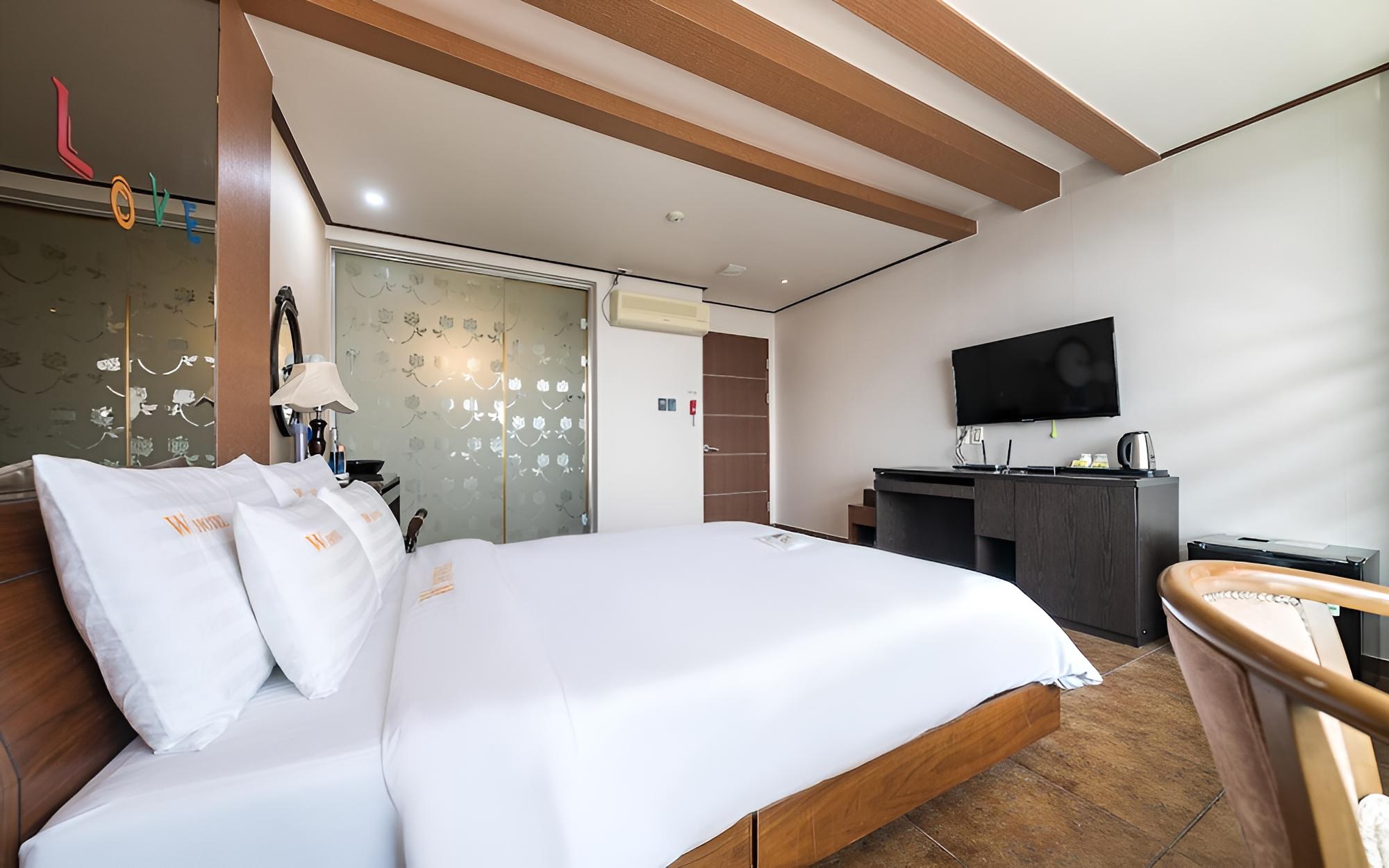 Room (VIP room (Netflix spa bath)) - Photo 10